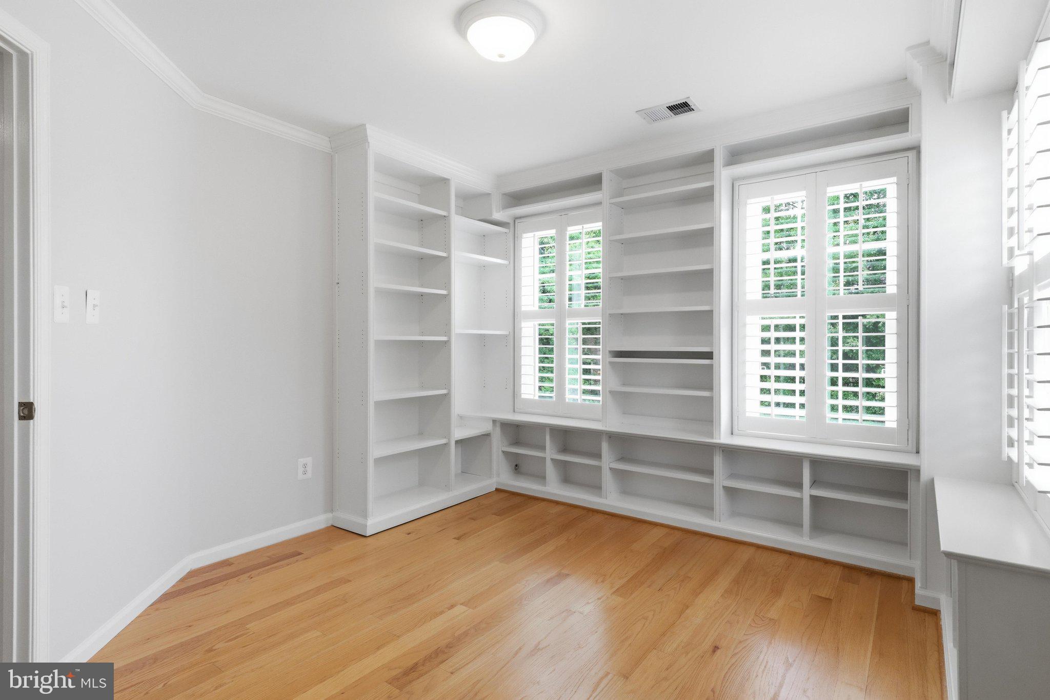 WYANT PROPERTY - Residential