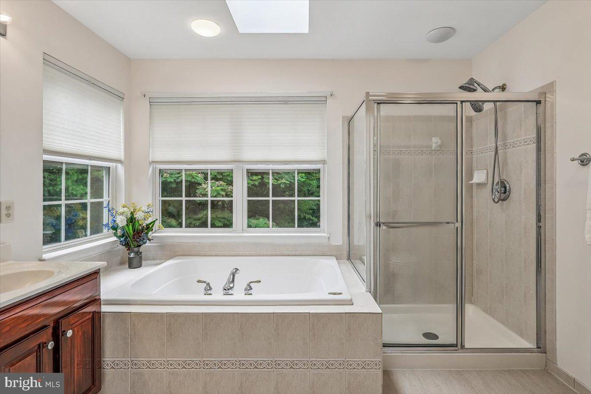 PINEY ORCHARD - Residential