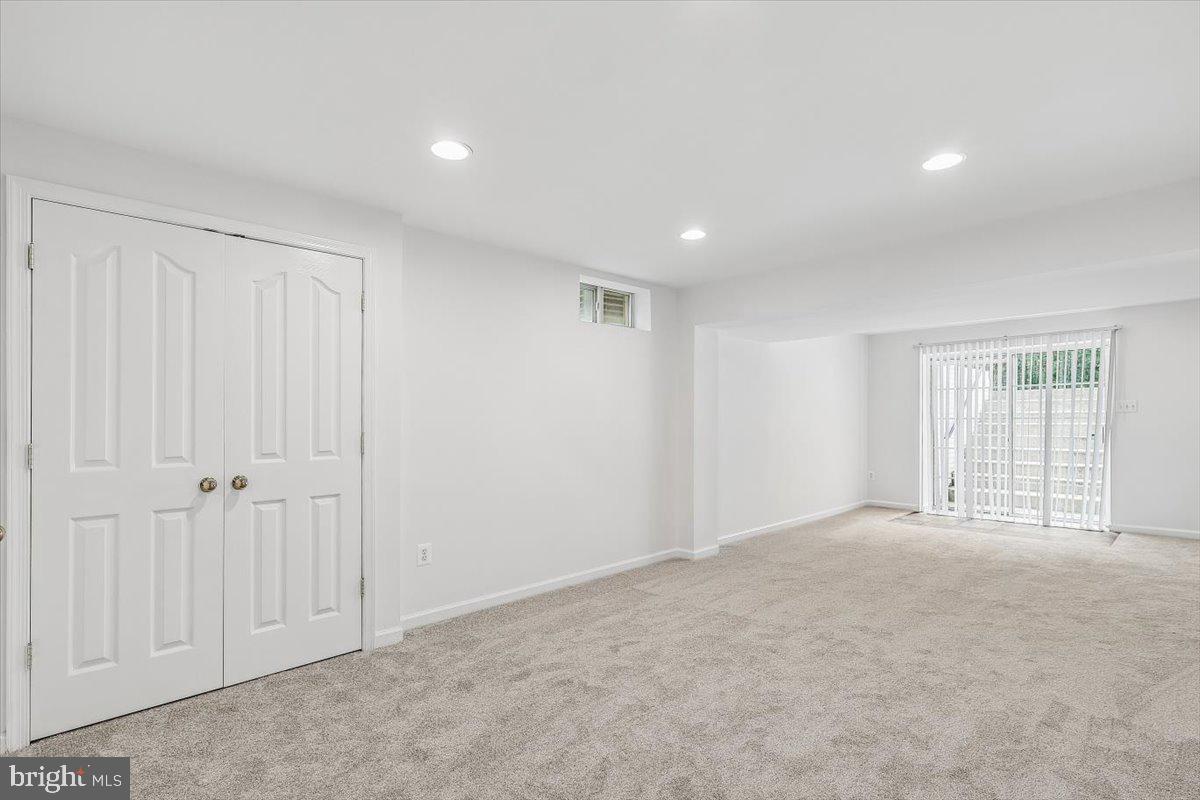 PINEY ORCHARD - Residential