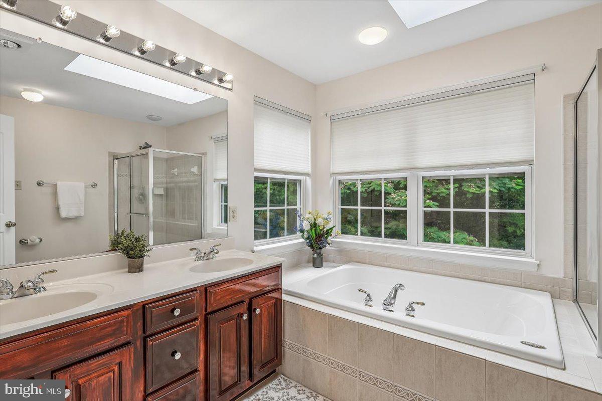 PINEY ORCHARD - Residential