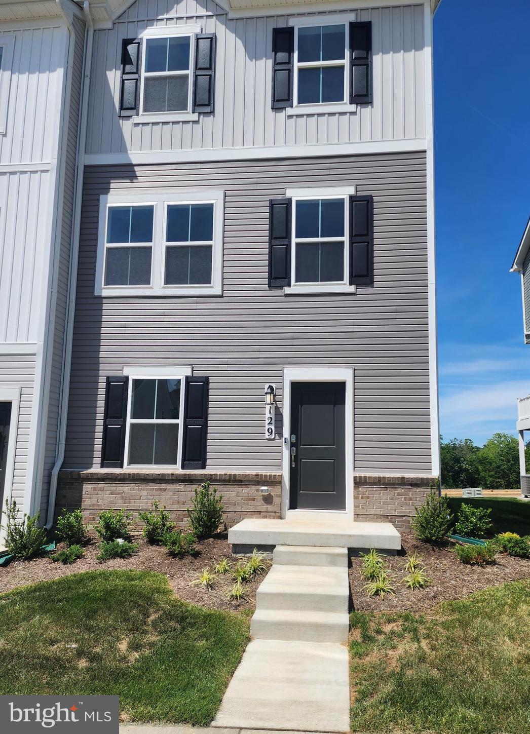 SHENANDOAH SPRINGS - Residential Lease