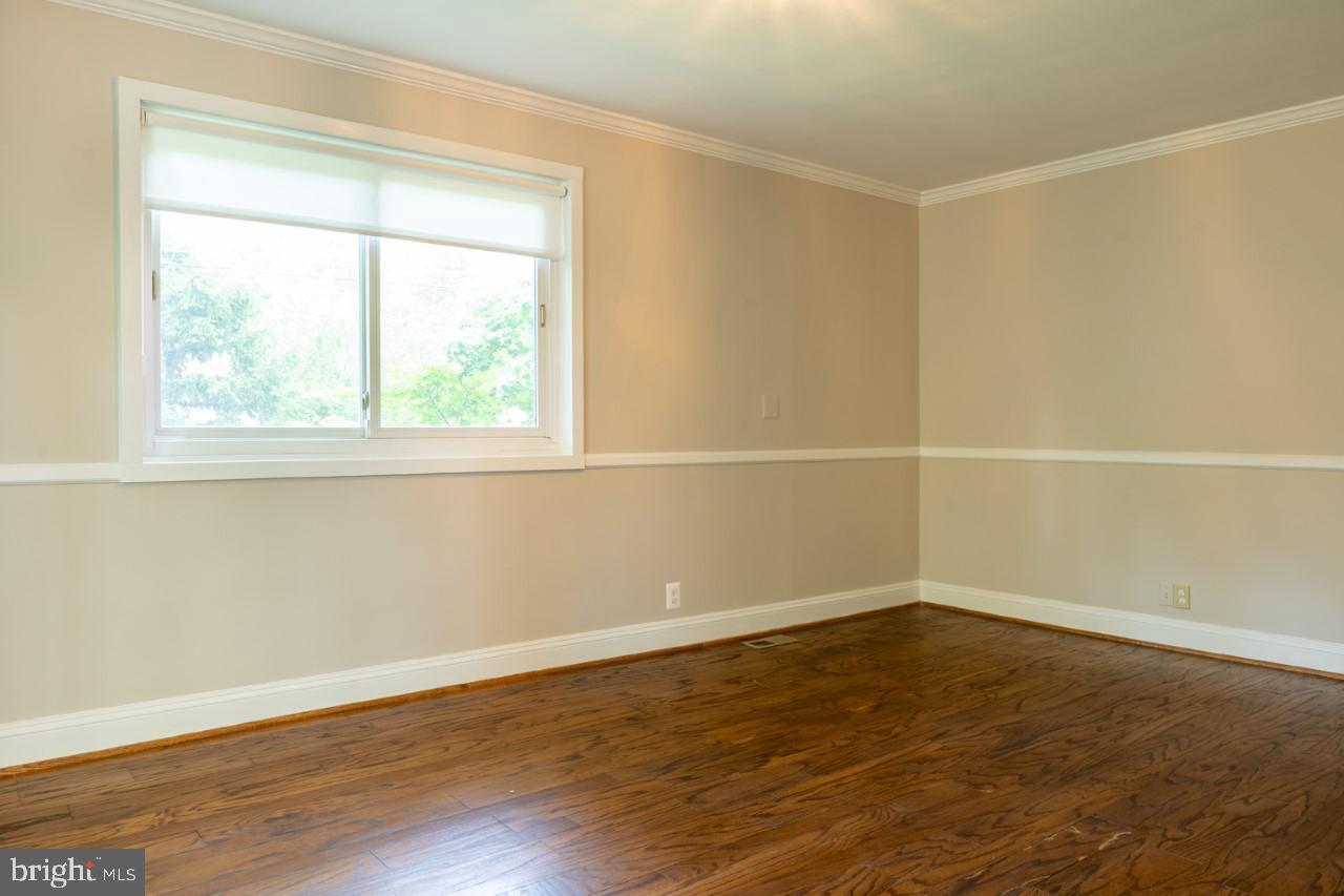 HILLSIDE MANOR - Residential Lease