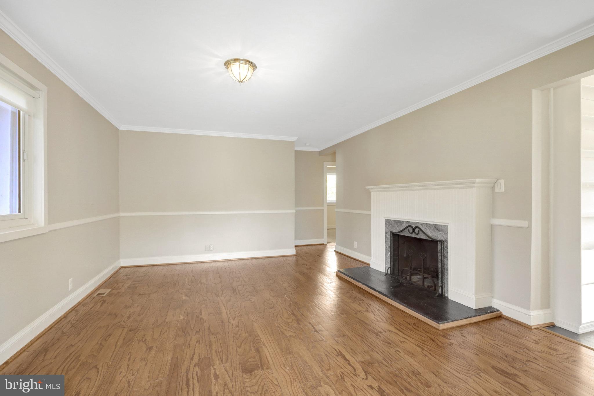 HILLSIDE MANOR - Residential Lease