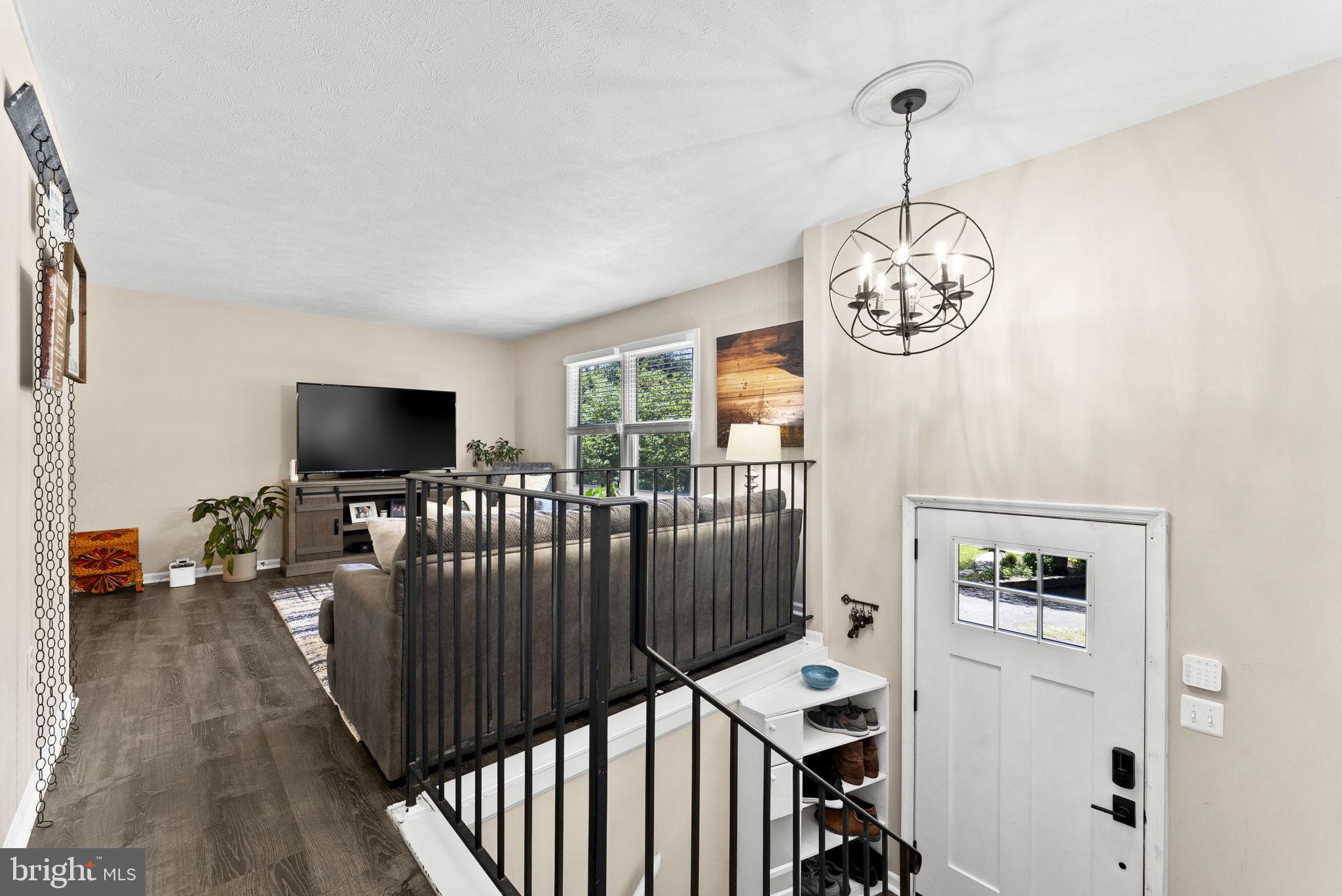 CEDAR RUN ESTS - Residential
