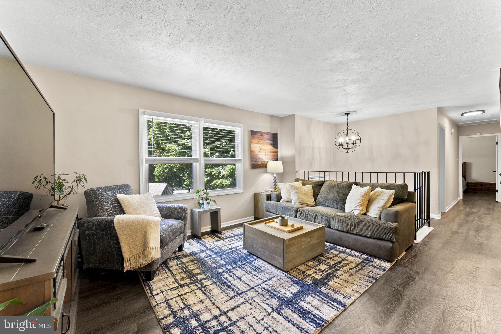 CEDAR RUN ESTS - Residential