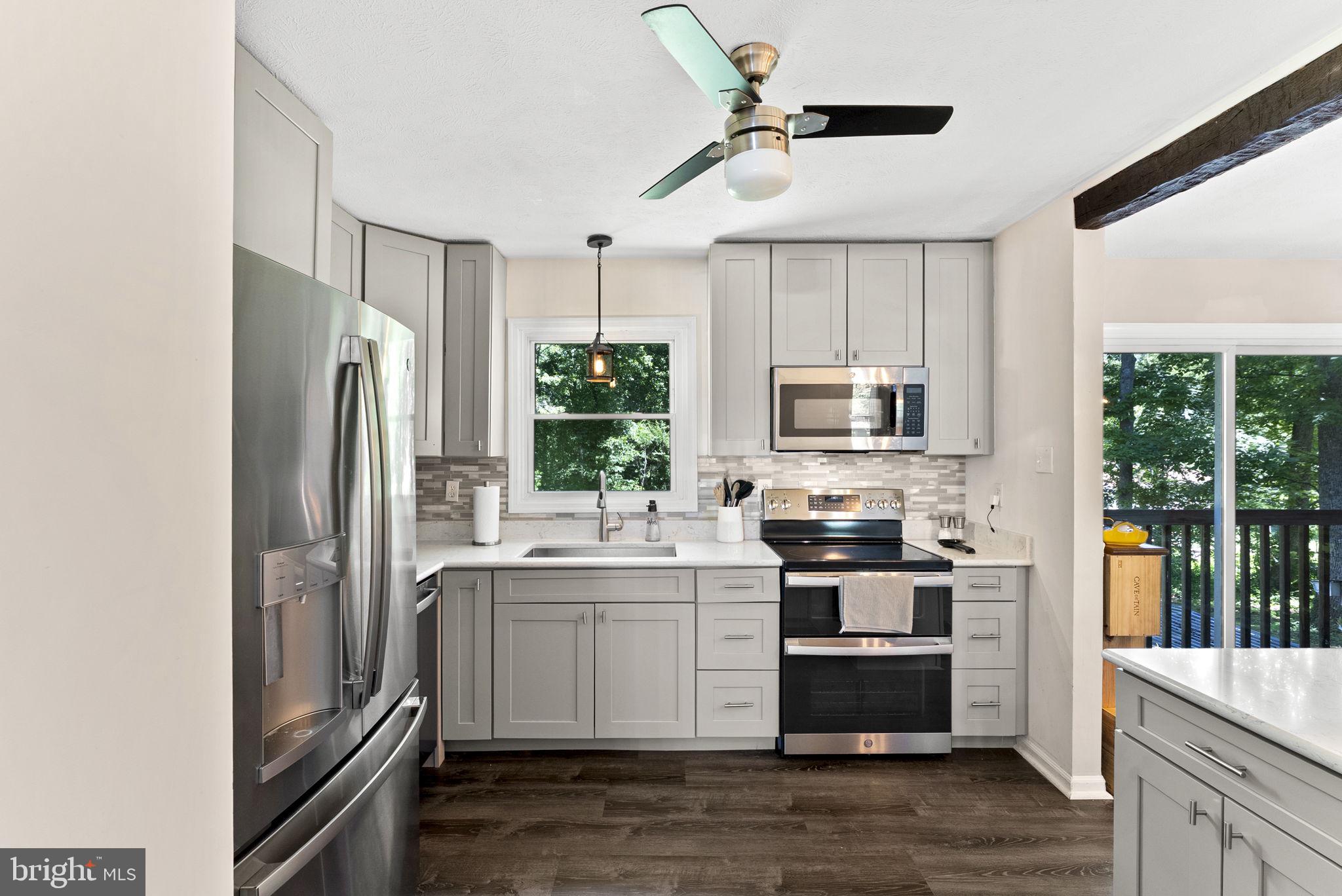 CEDAR RUN ESTS - Residential