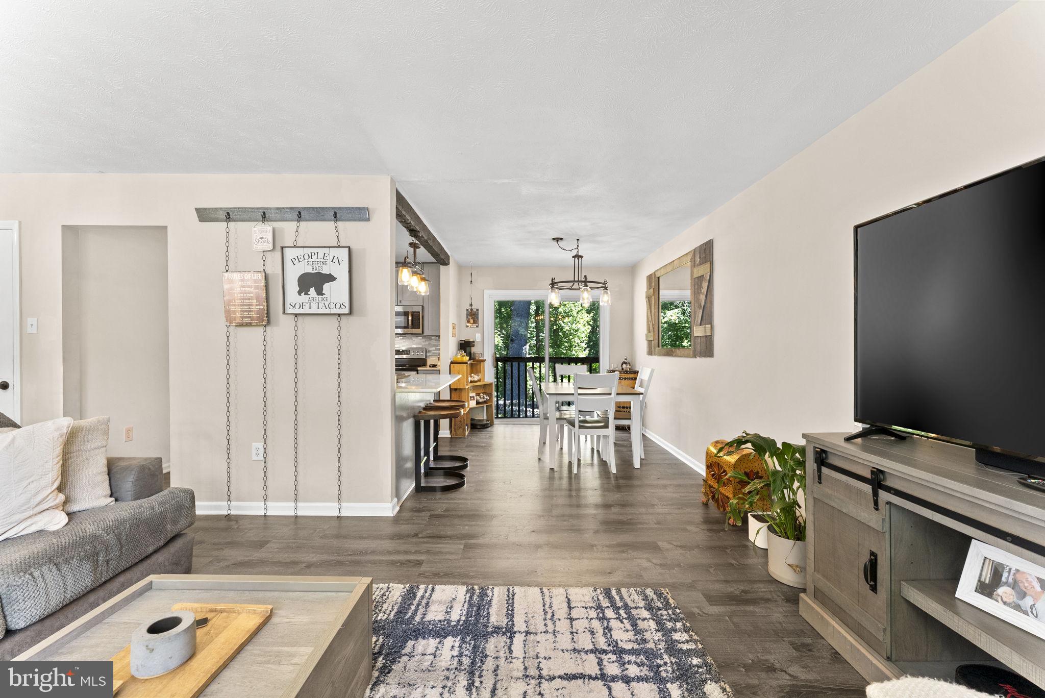 CEDAR RUN ESTS - Residential