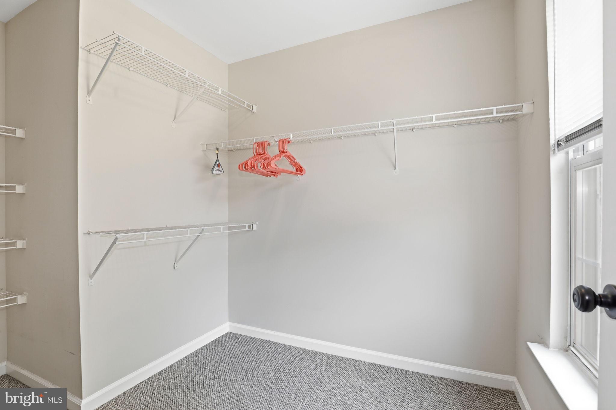 COLLEGE PARK - Residential