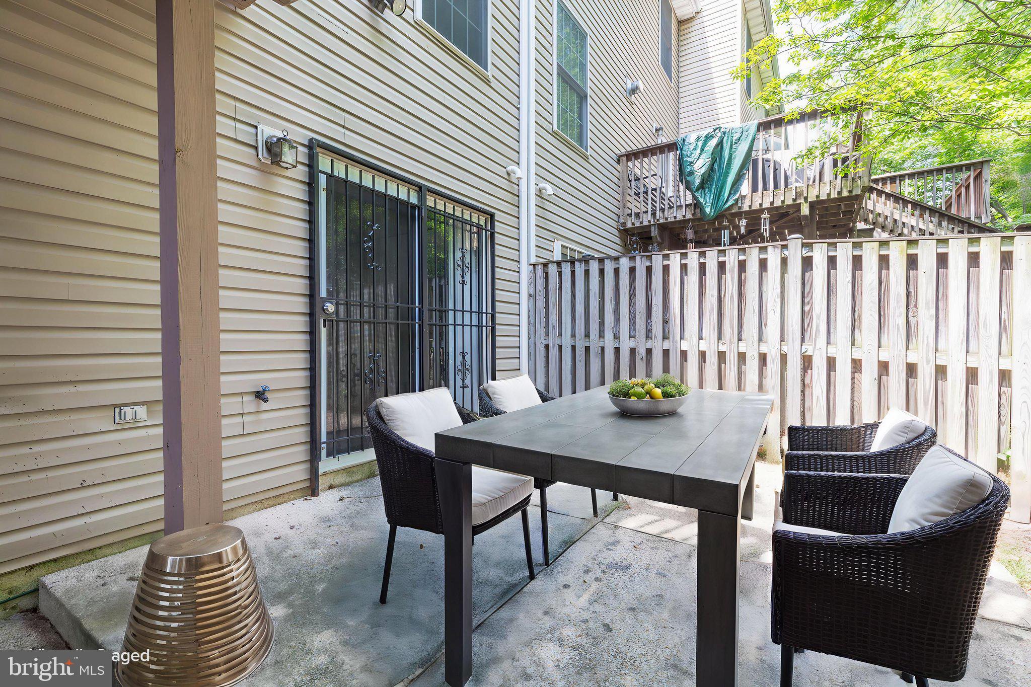 COLLEGE PARK - Residential