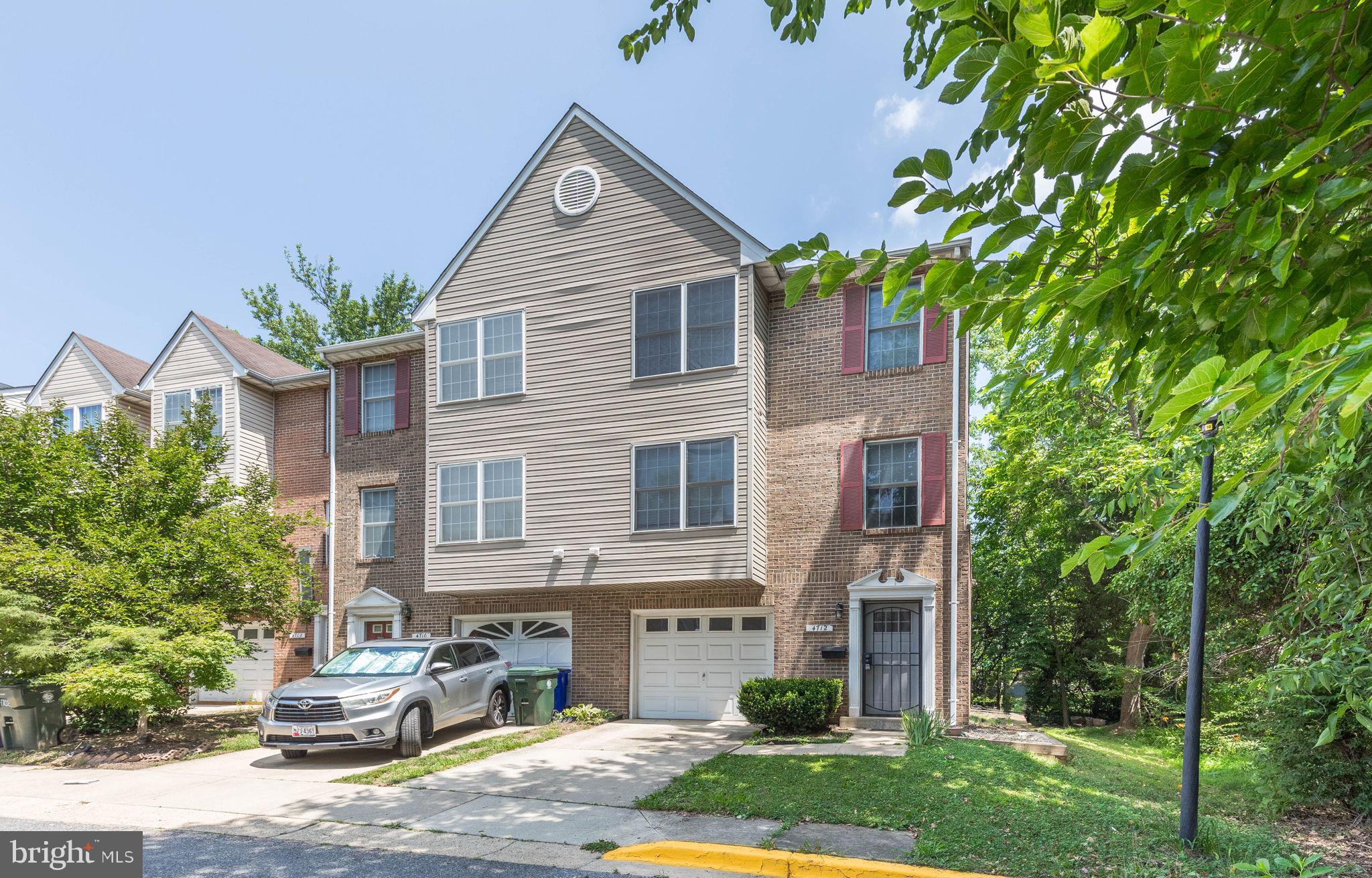 COLLEGE PARK - Residential
