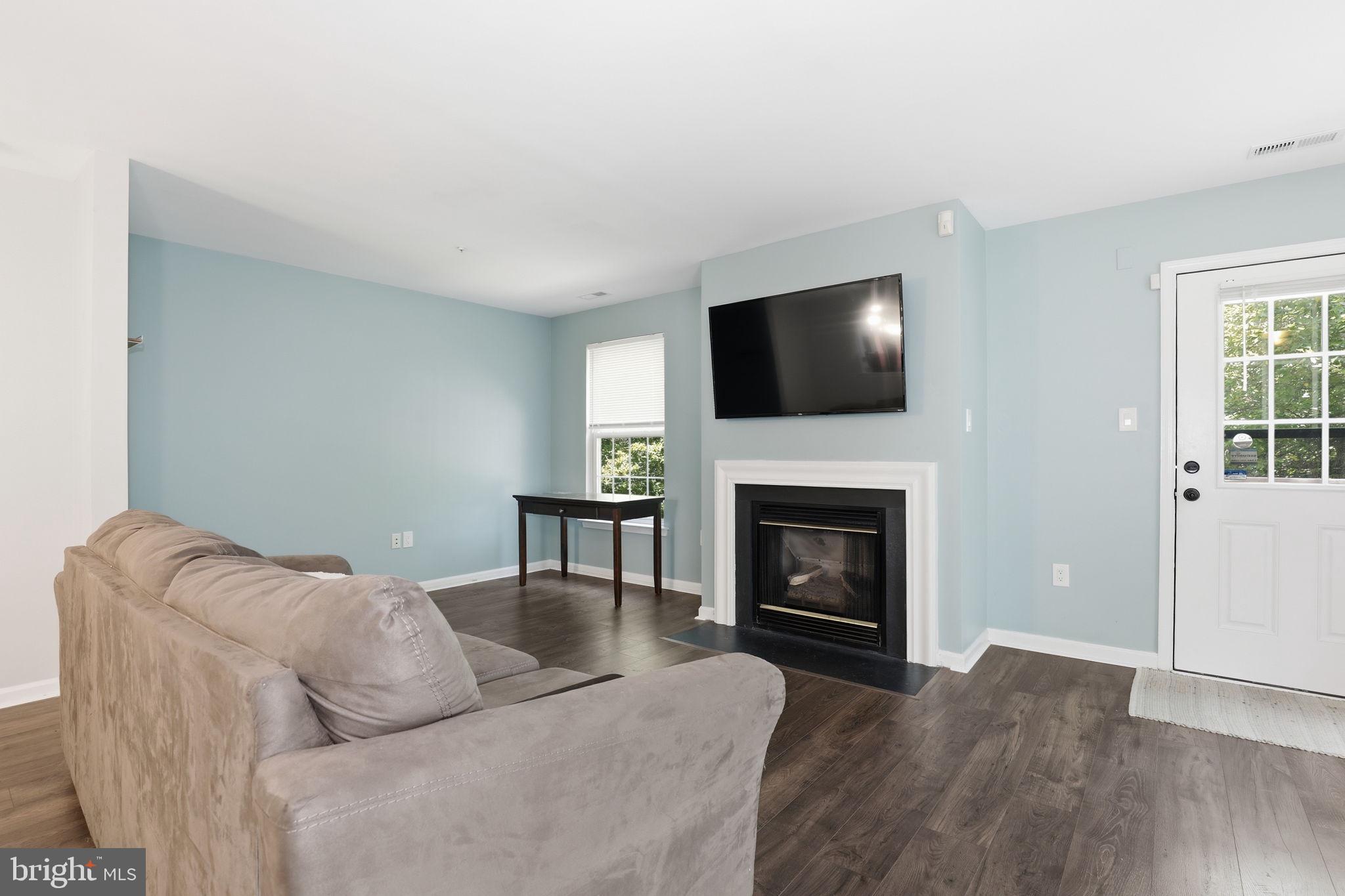 COLLEGE PARK - Residential