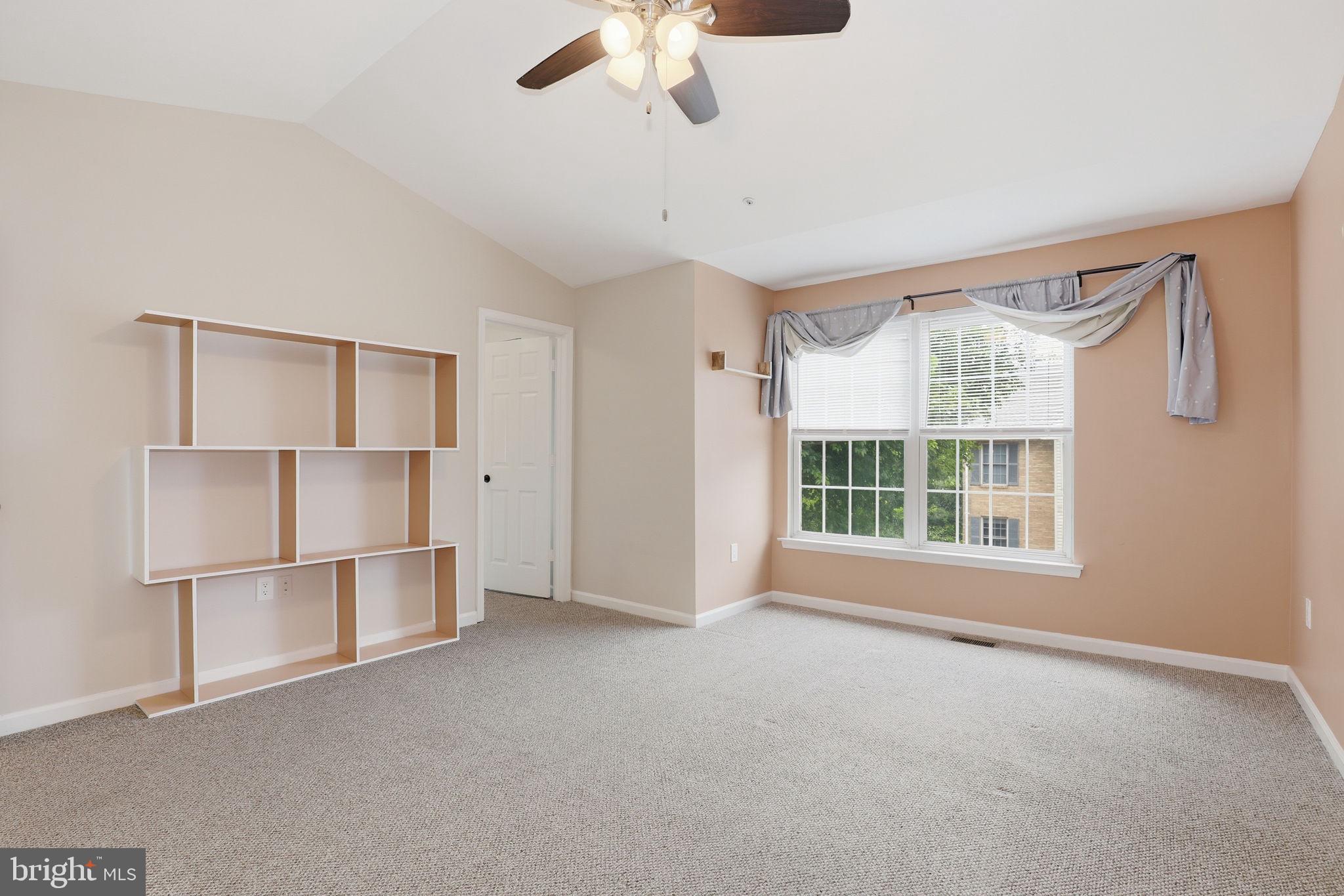 COLLEGE PARK - Residential