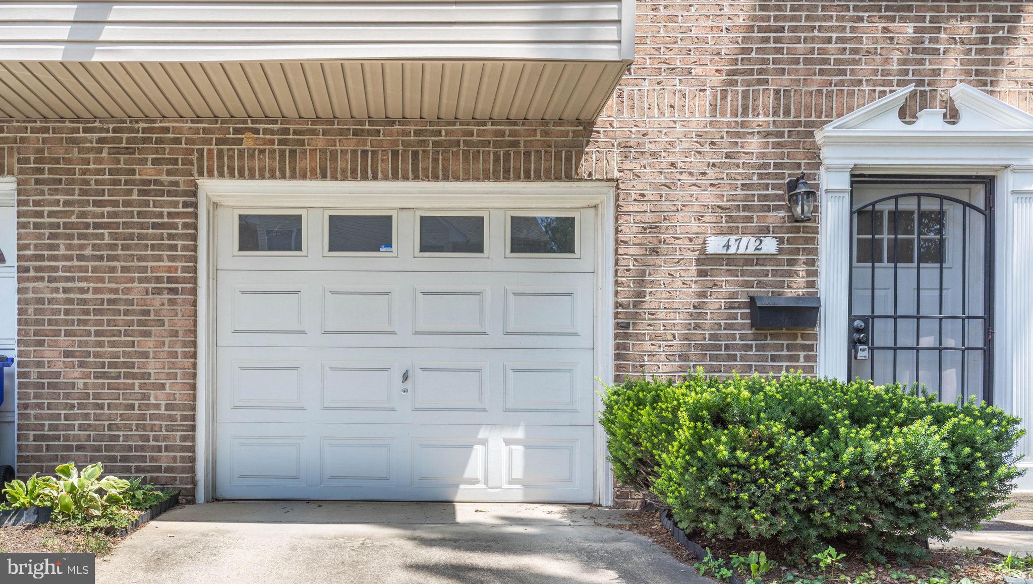 COLLEGE PARK - Residential