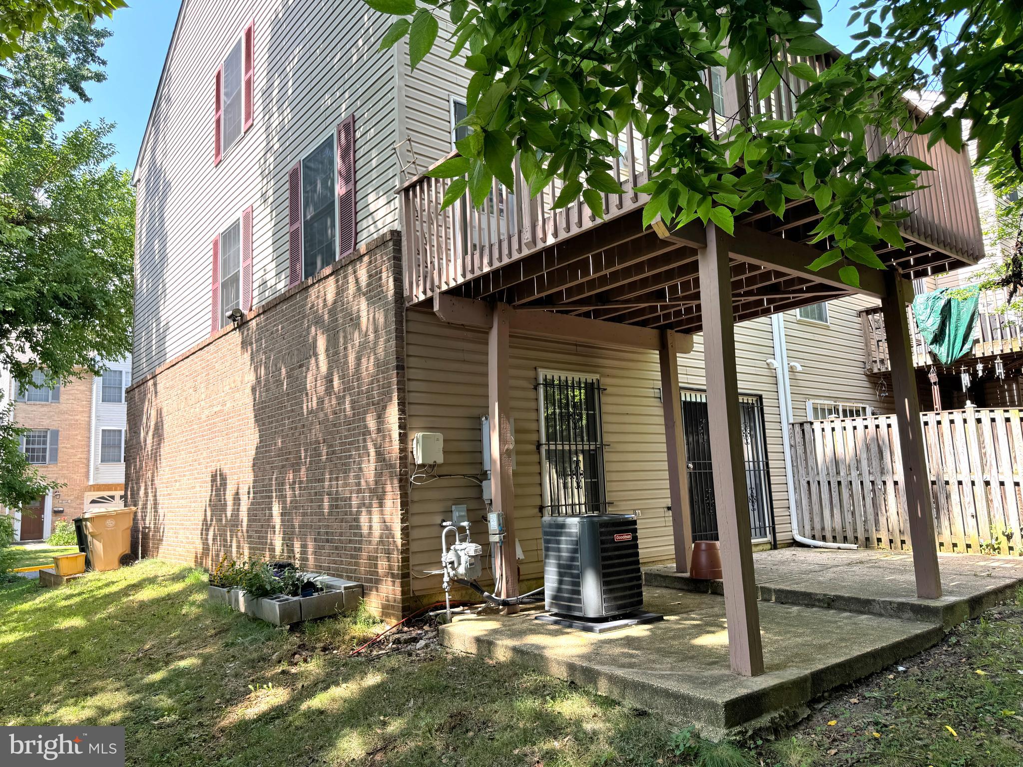 COLLEGE PARK - Residential