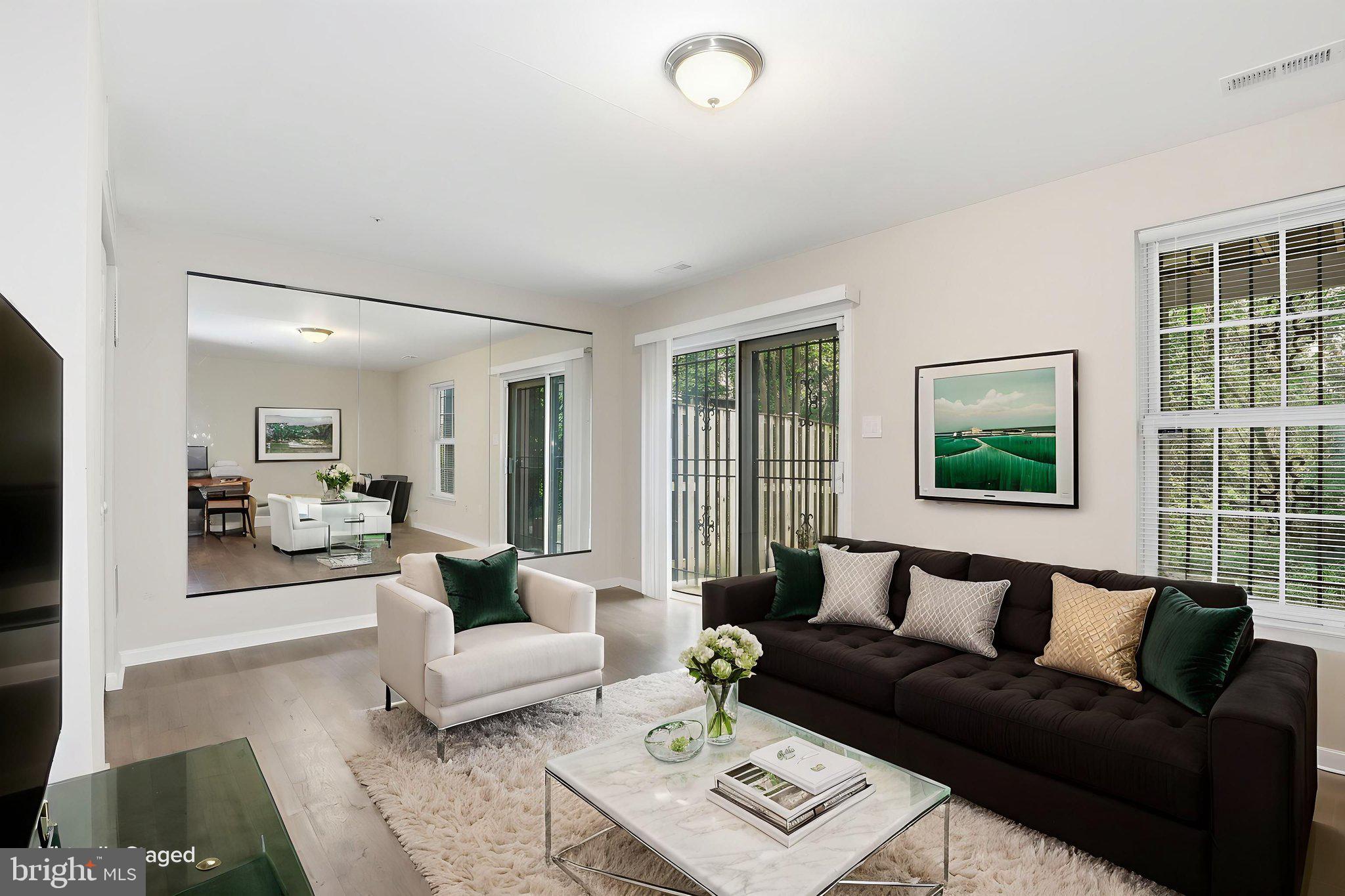 COLLEGE PARK - Residential
