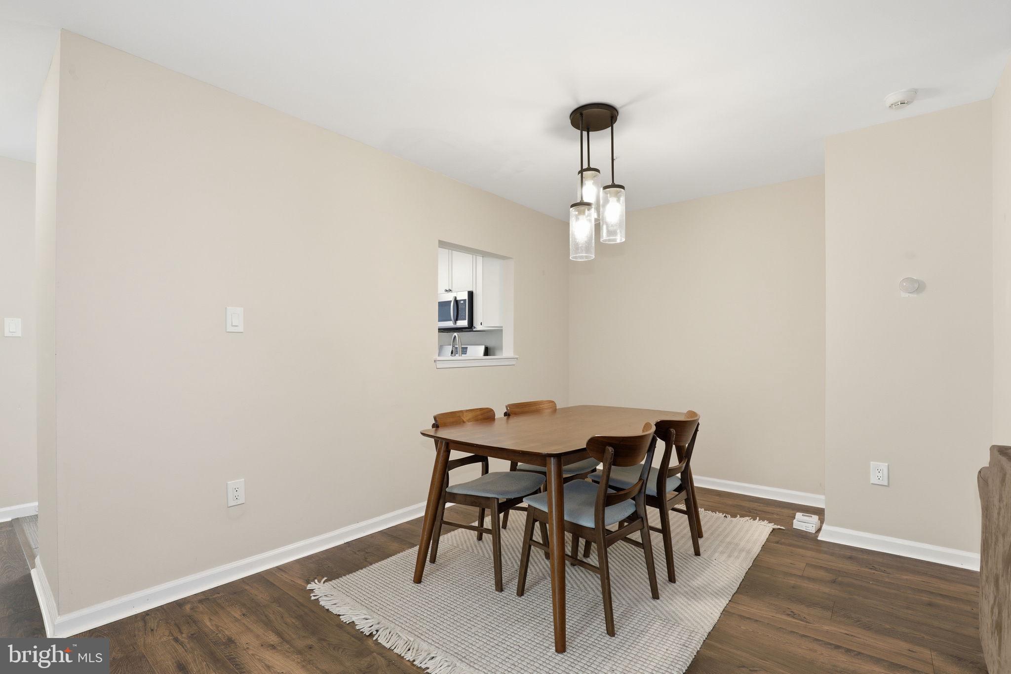 COLLEGE PARK - Residential