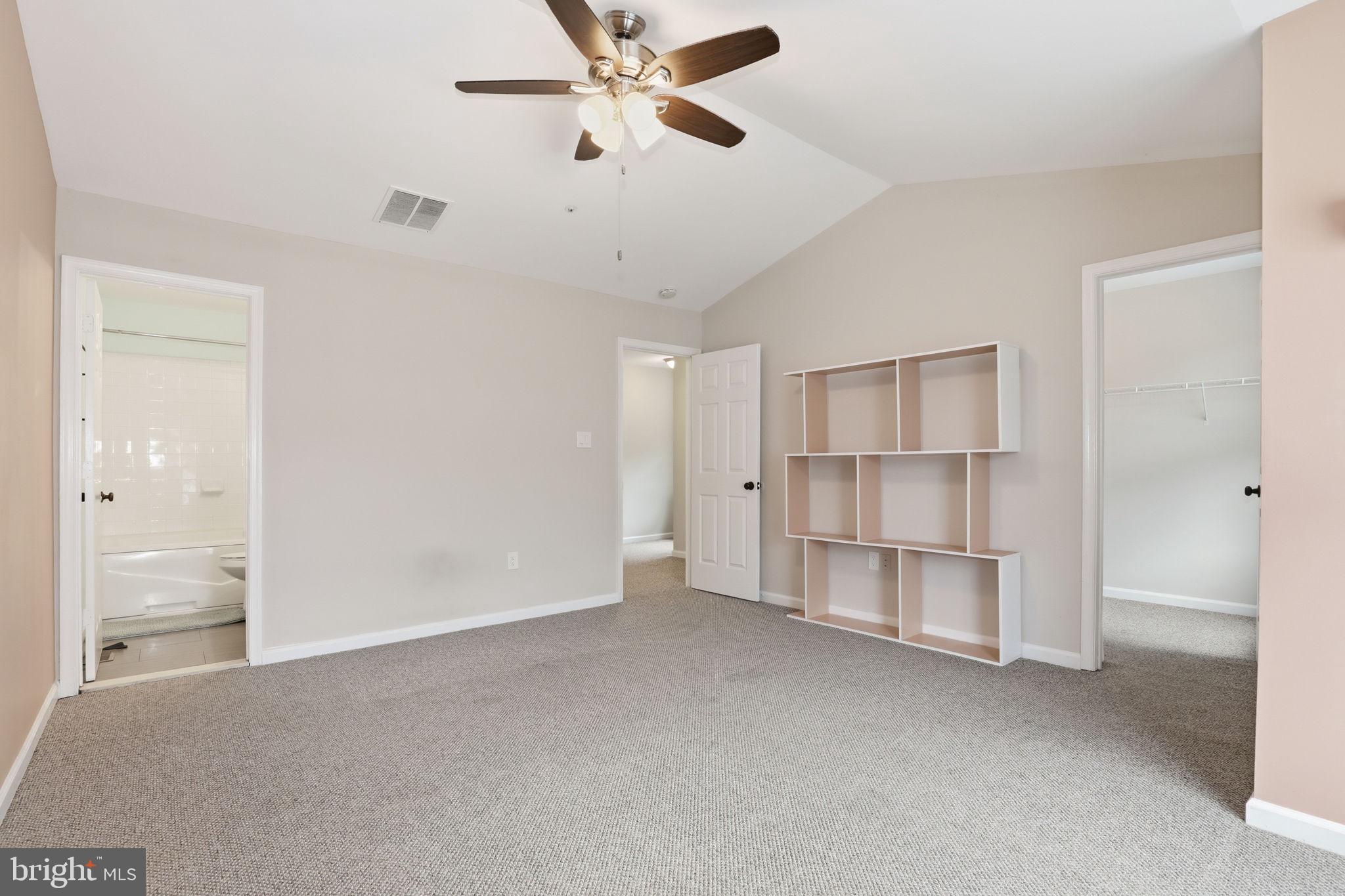 COLLEGE PARK - Residential