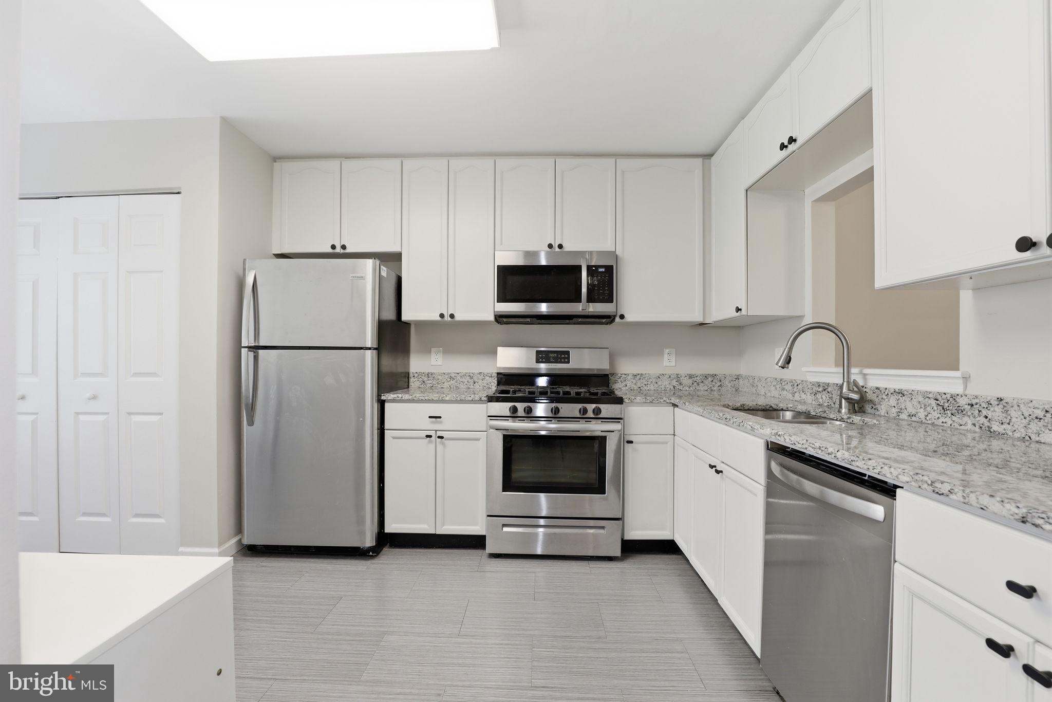 COLLEGE PARK - Residential