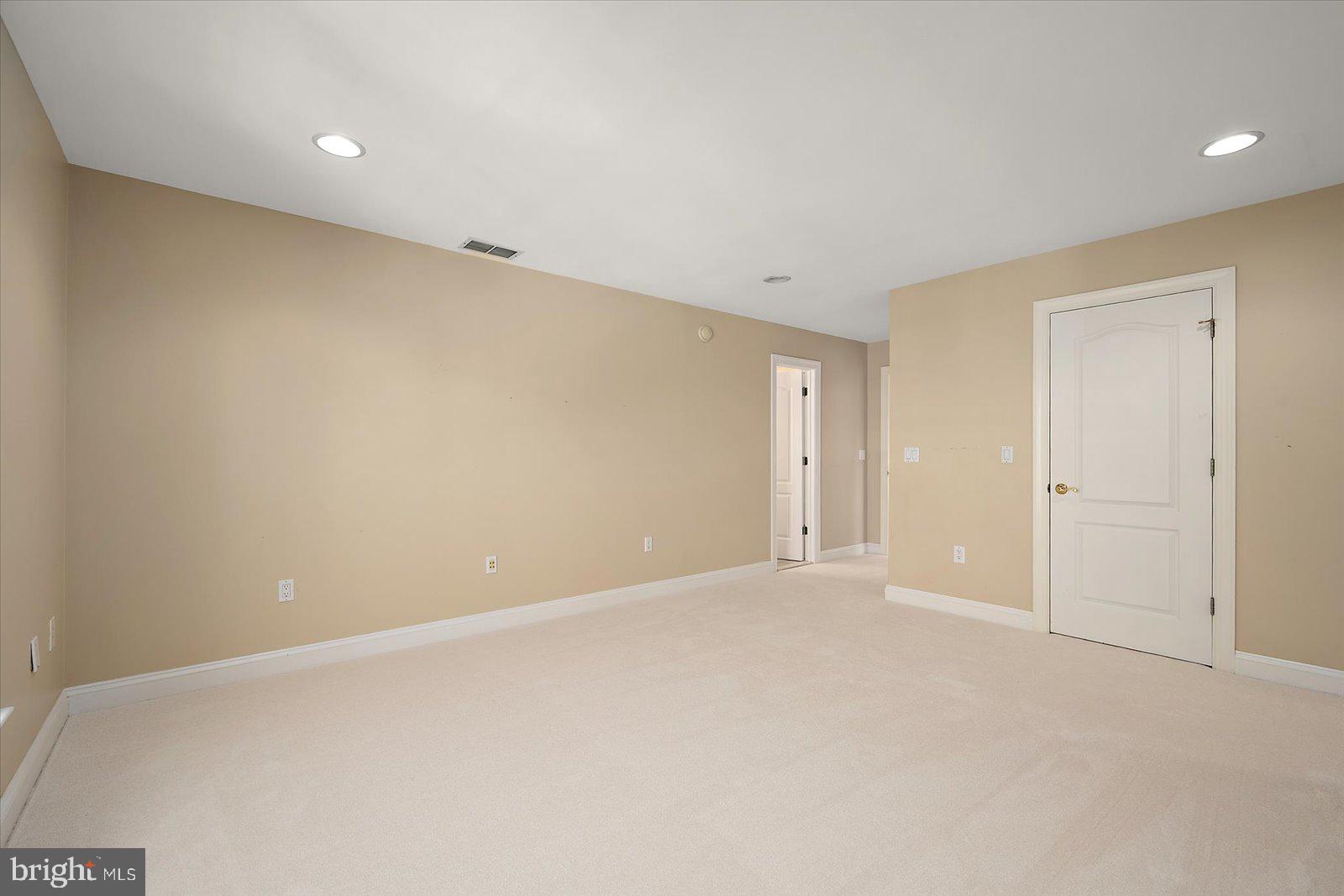 CHERRY HILL CM - Residential