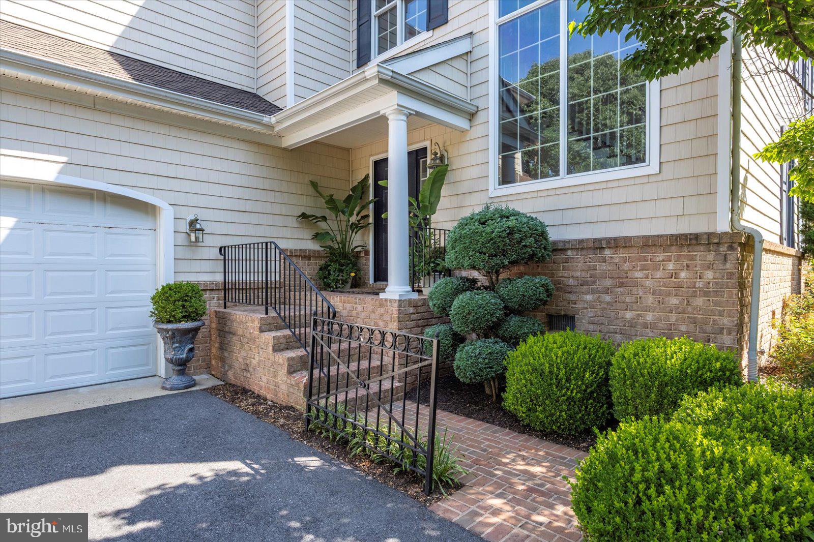CHERRY HILL CM - Residential