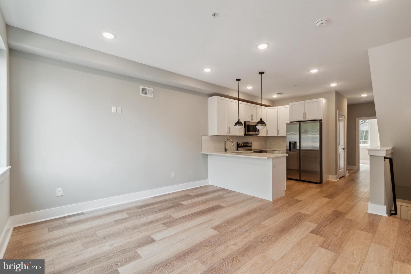 WEST KENSINGTON - Residential Lease