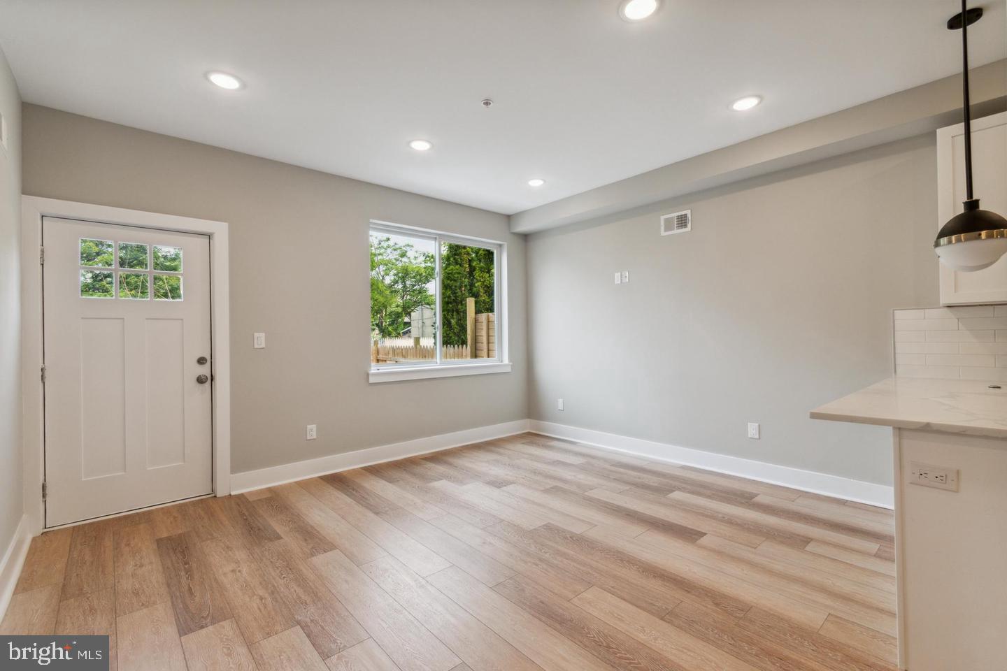 WEST KENSINGTON - Residential Lease