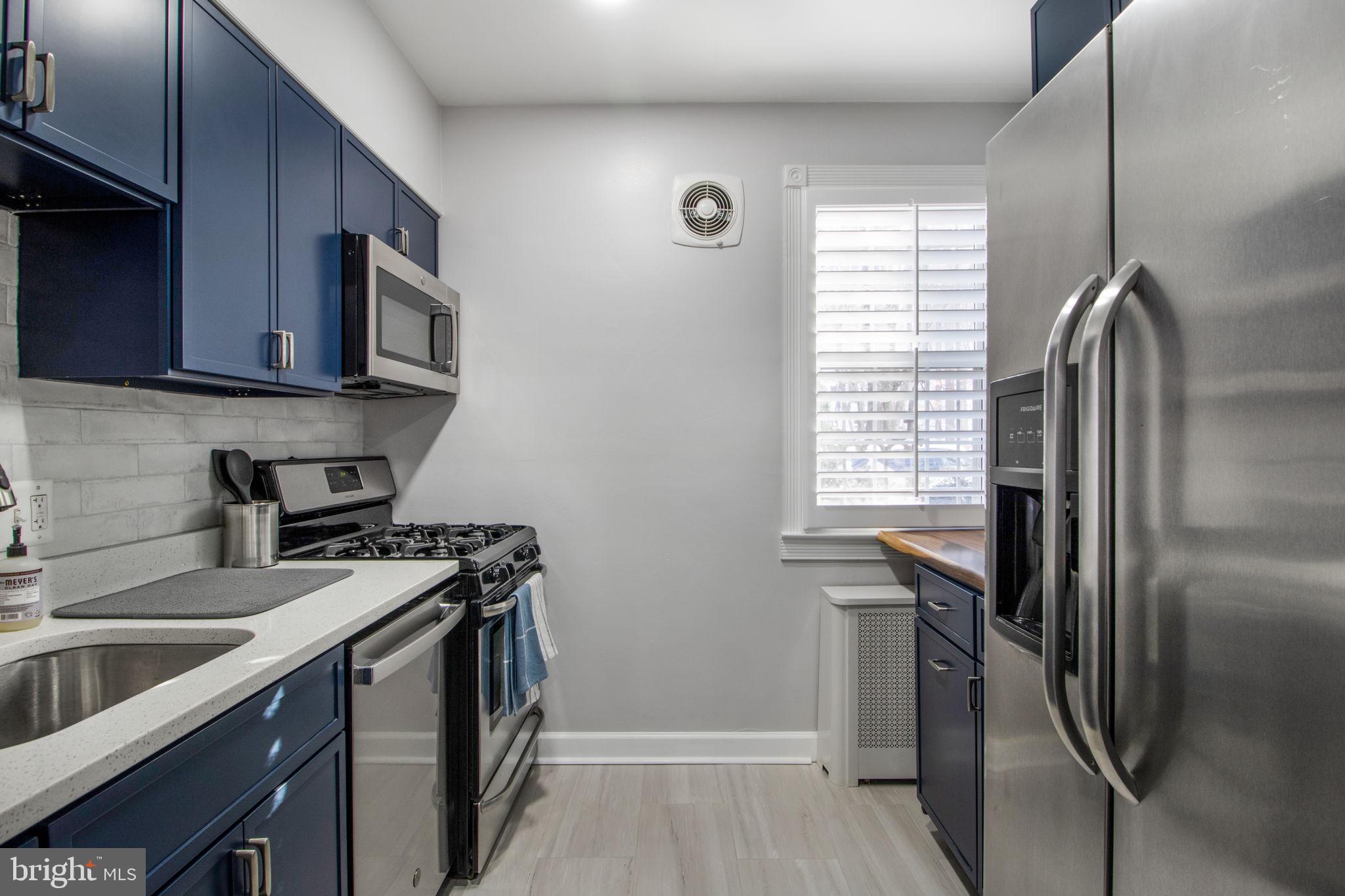 FREDERICK COURTS - Residential Lease
