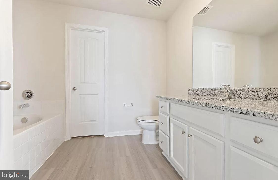 HOMEPLACE AT RIVERSIDE - Residential Lease