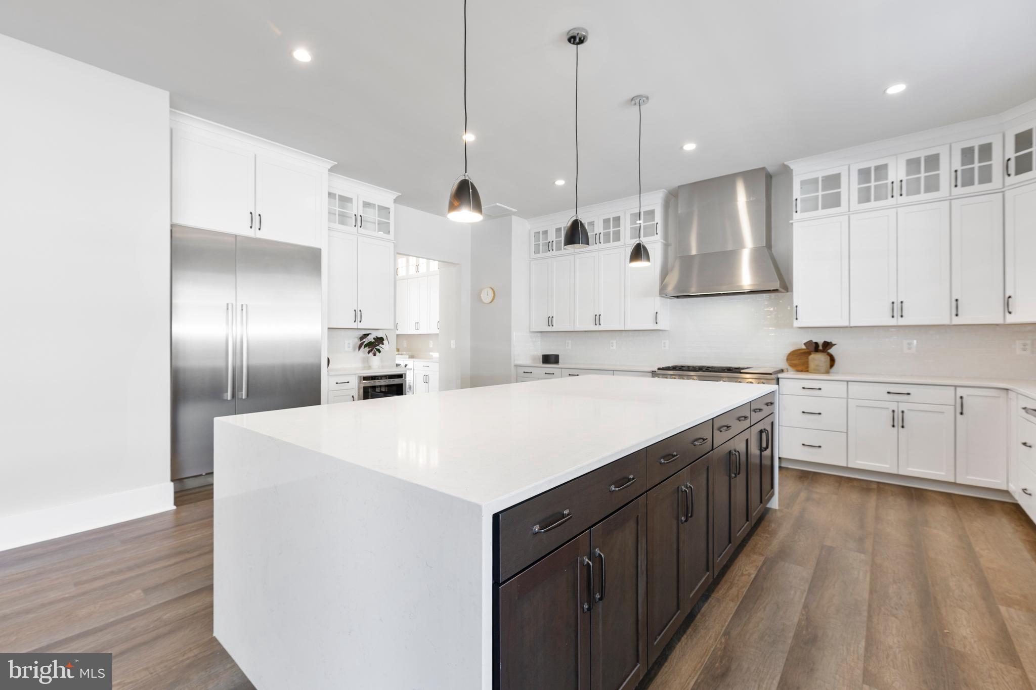 RIVERCREST - Residential
