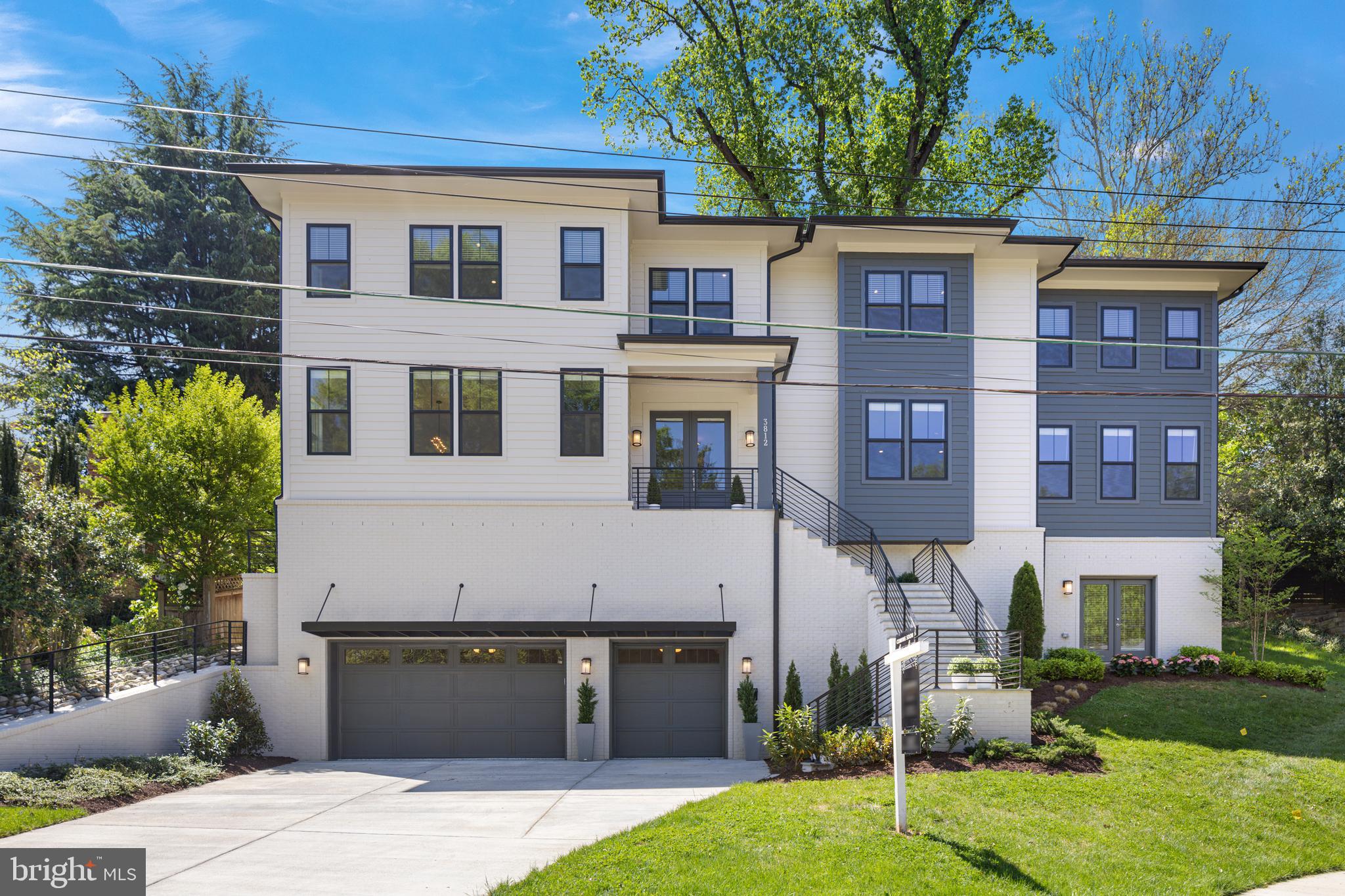 RIVERCREST - Residential