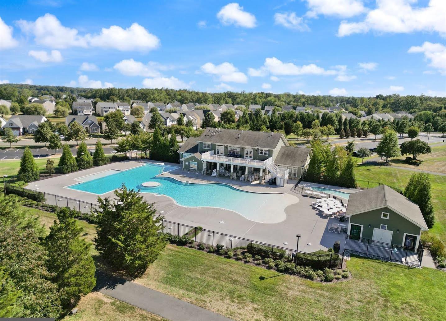 BROOKSIDE - Residential