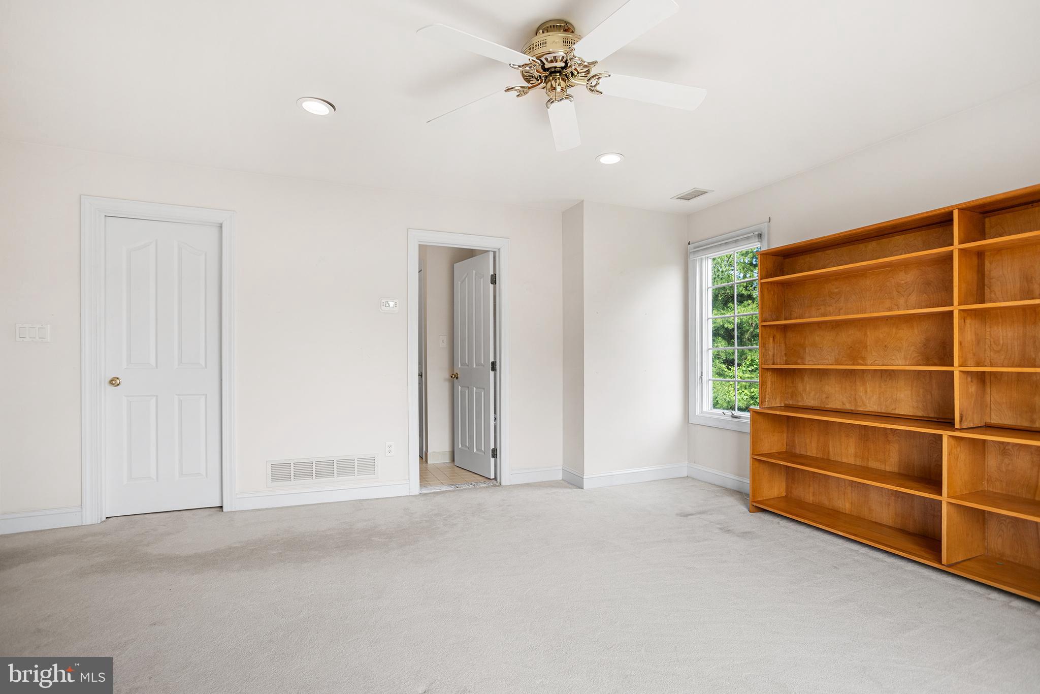 ALLEE ESTATES - Residential