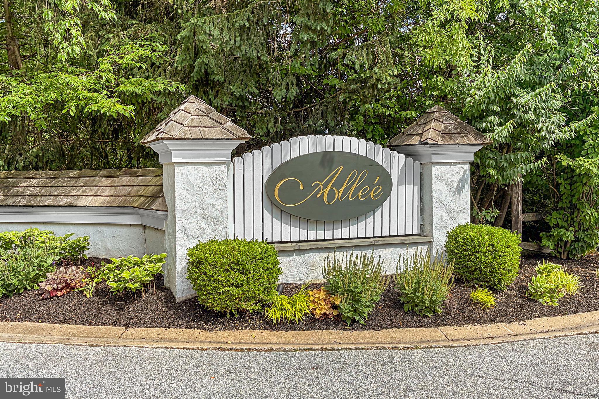 ALLEE ESTATES - Residential
