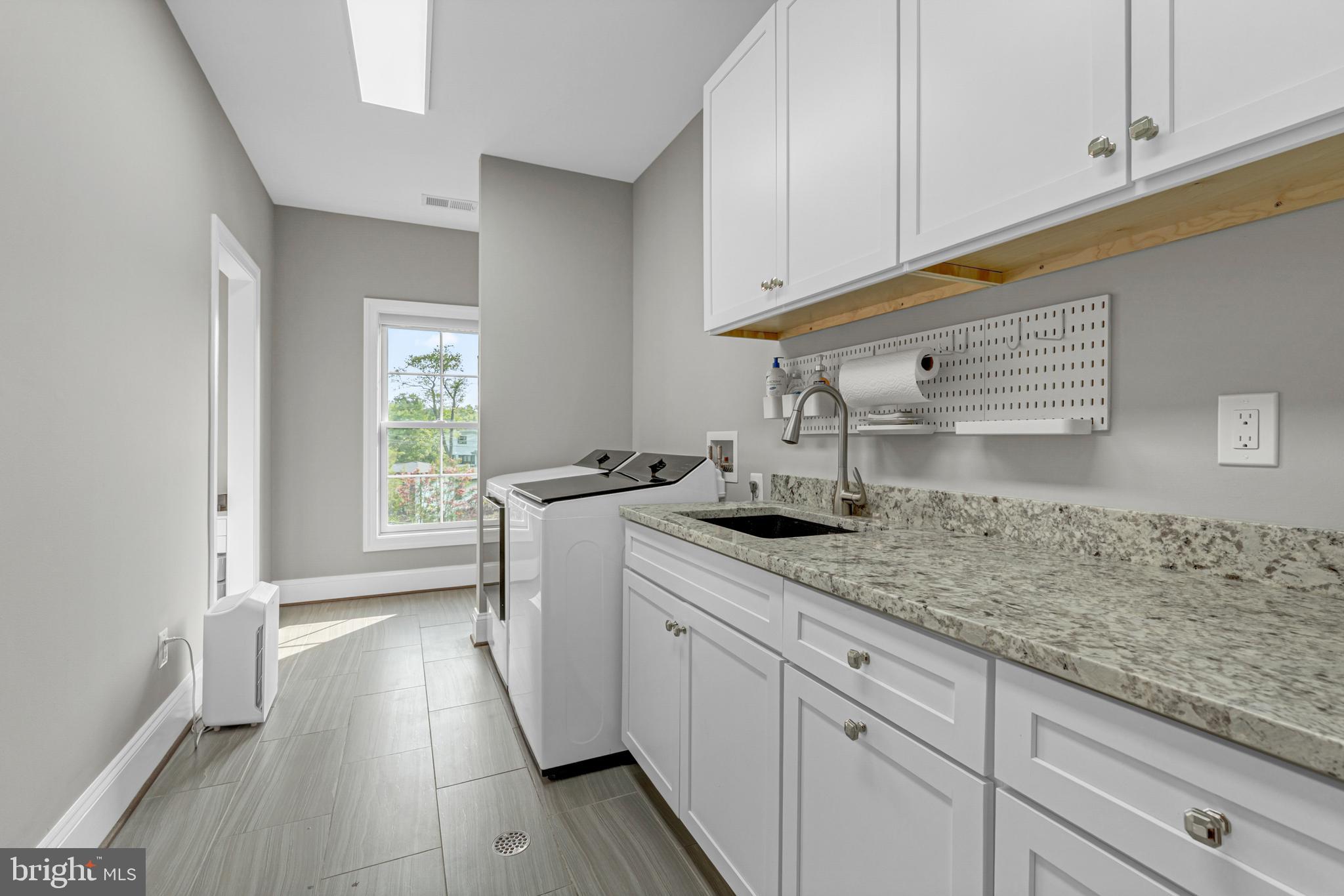 BROOKHAVEN - Residential