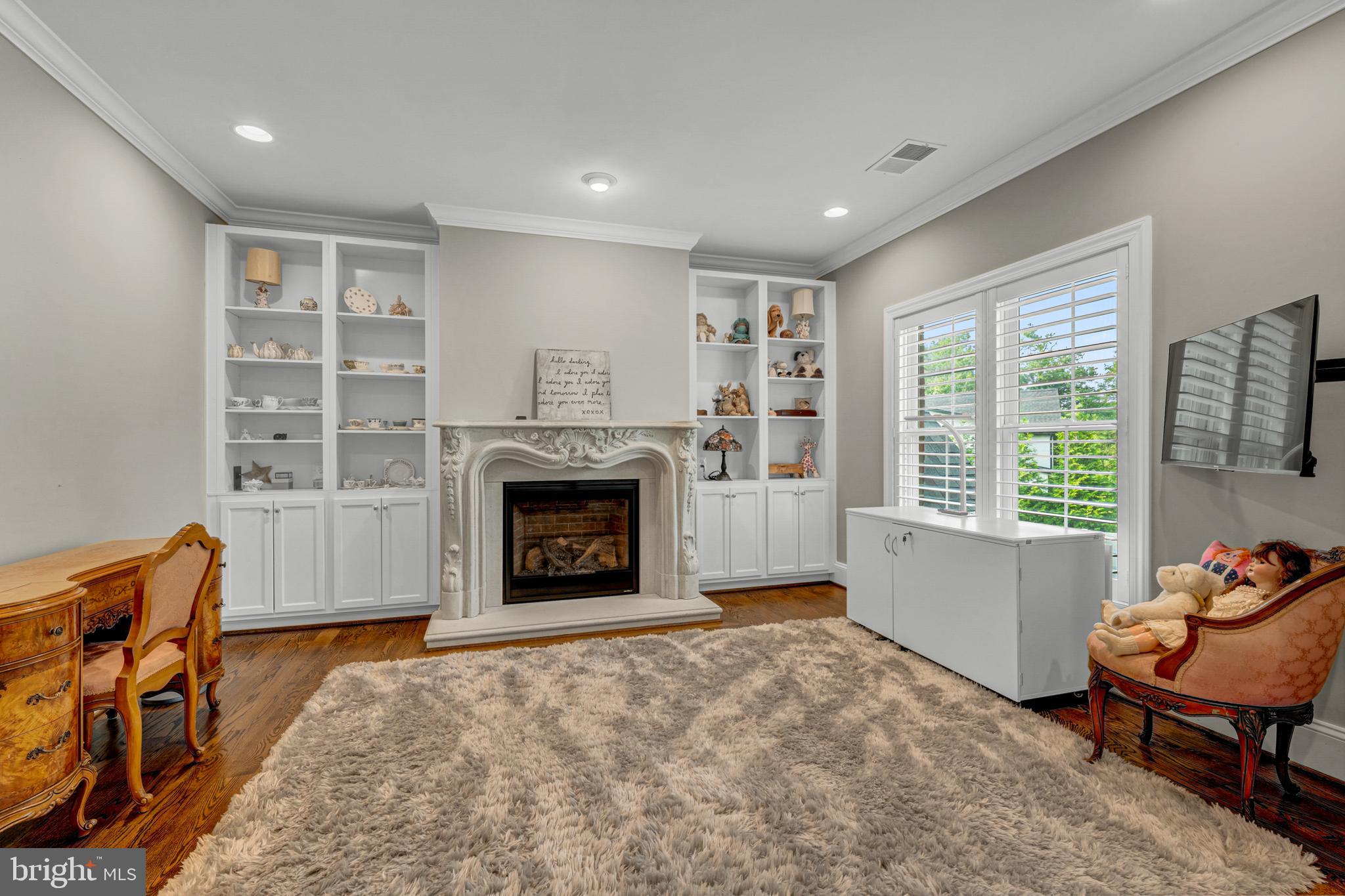 BROOKHAVEN - Residential
