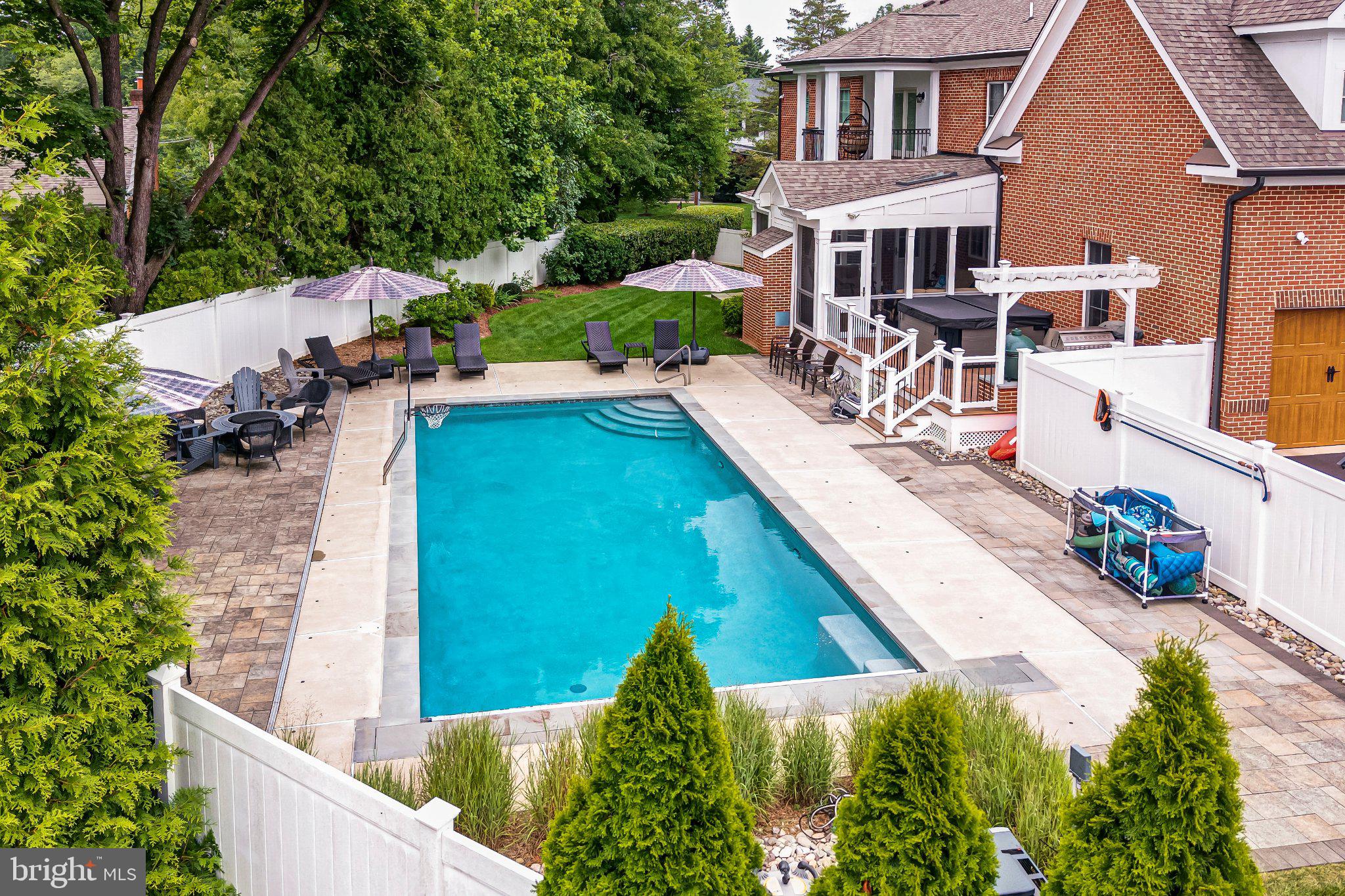BROOKHAVEN - Residential