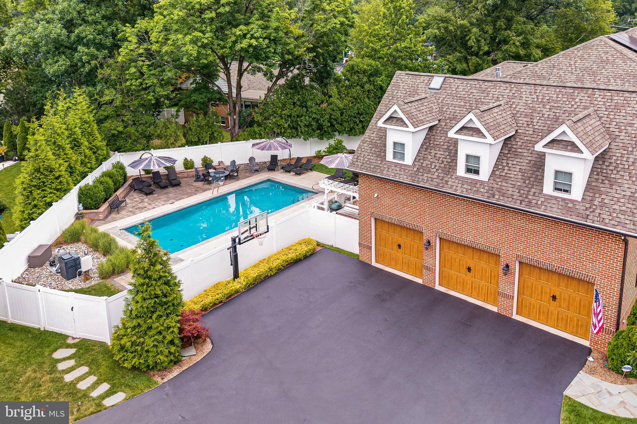BROOKHAVEN - Residential