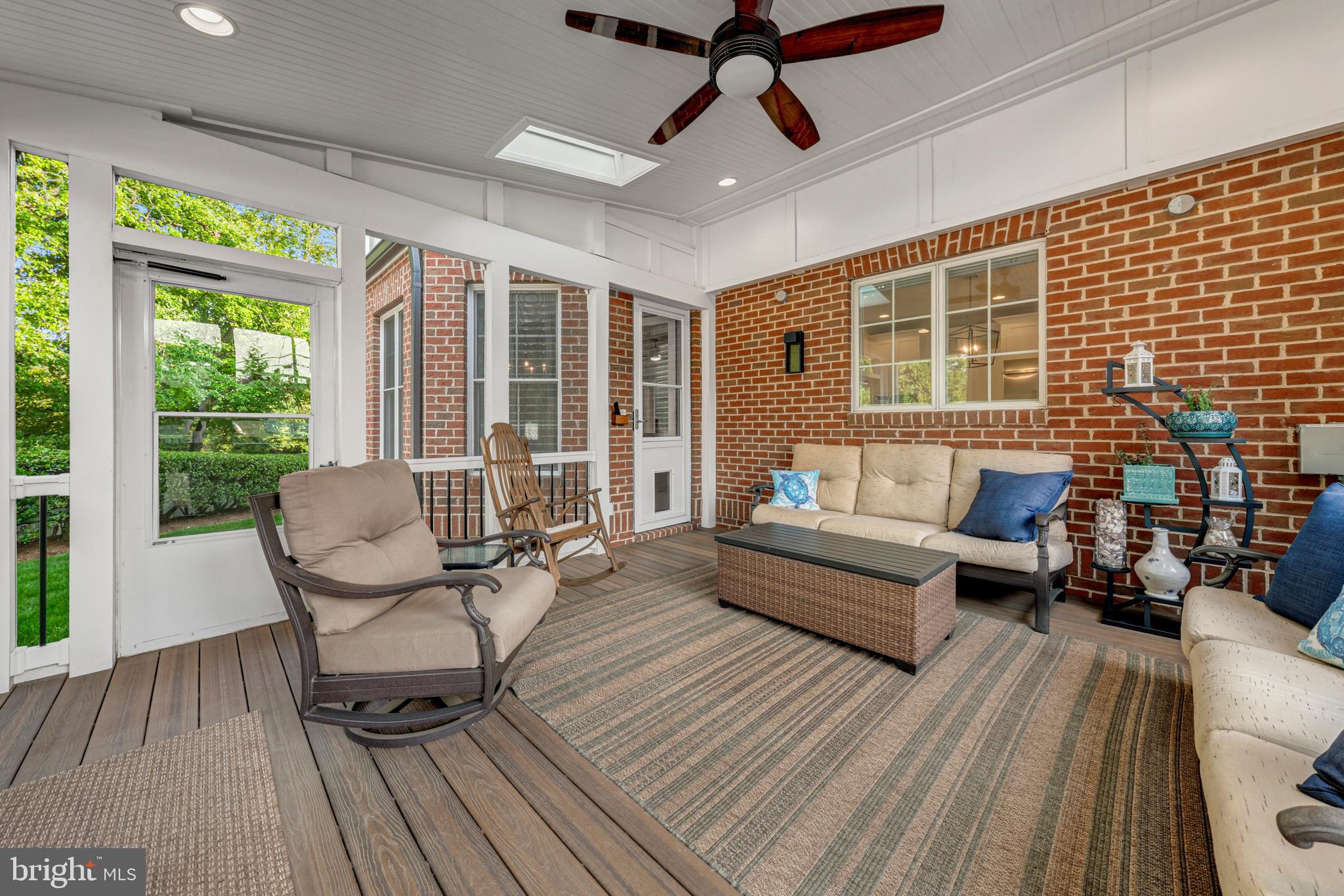 BROOKHAVEN - Residential