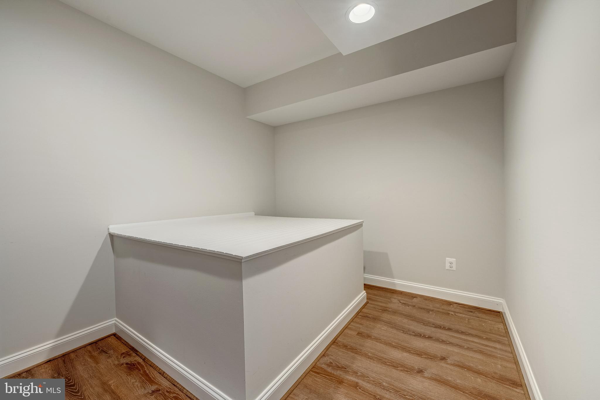BROOKHAVEN - Residential