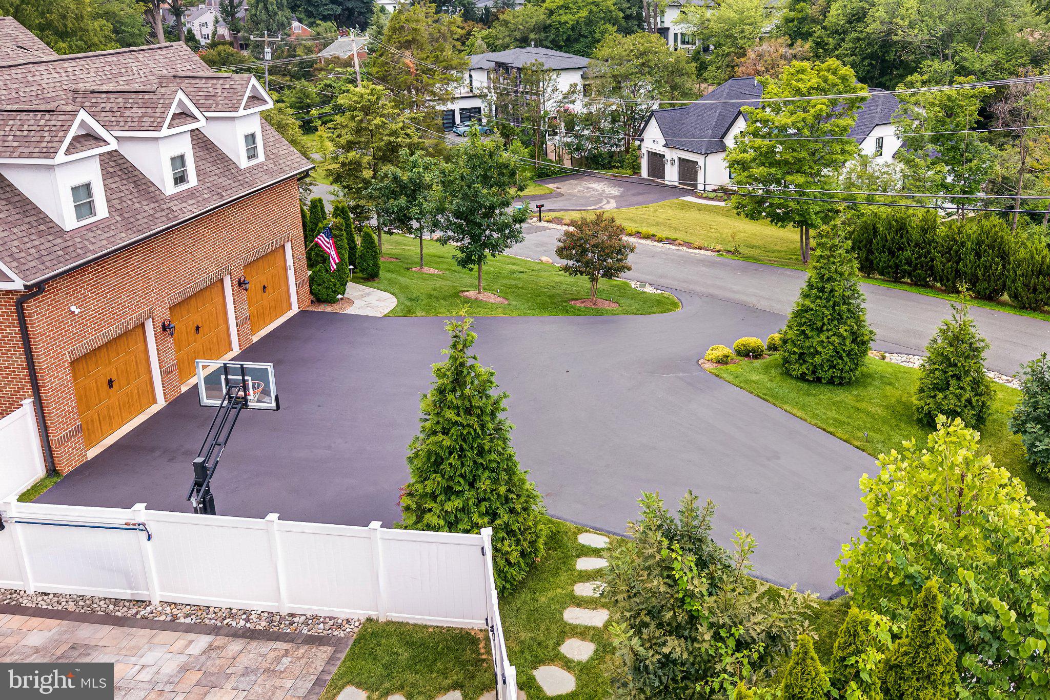 BROOKHAVEN - Residential