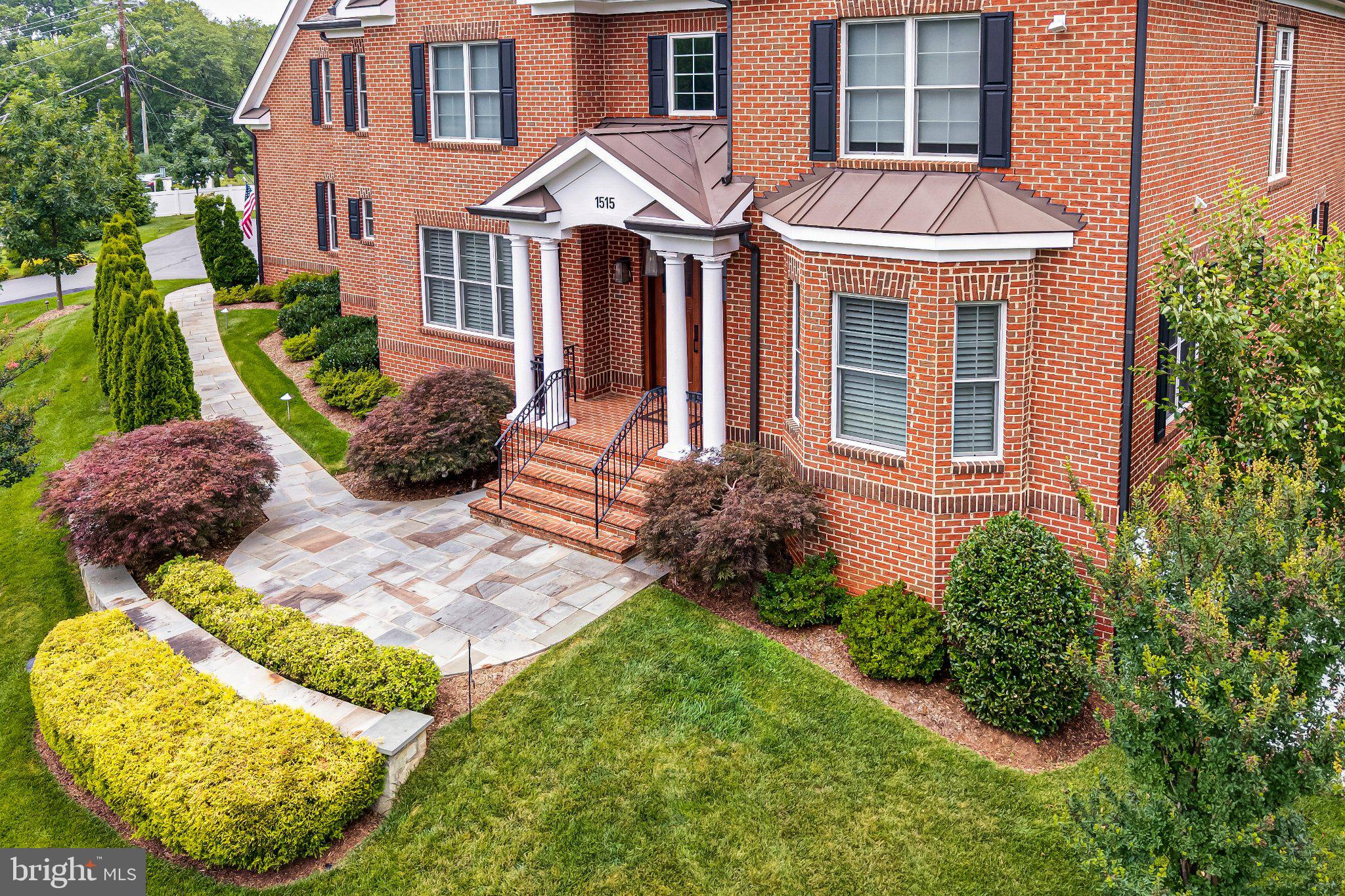 BROOKHAVEN - Residential
