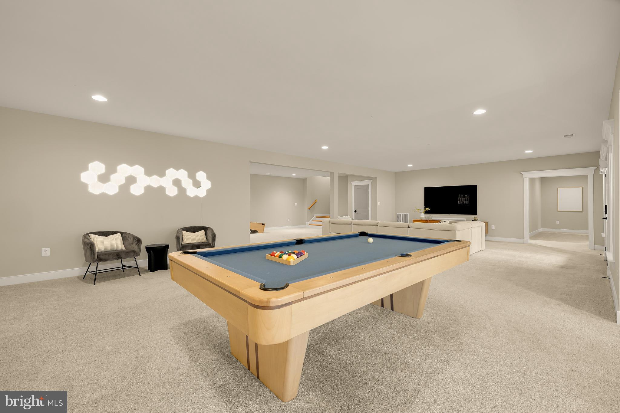 BRADDOCK WOODS - Residential