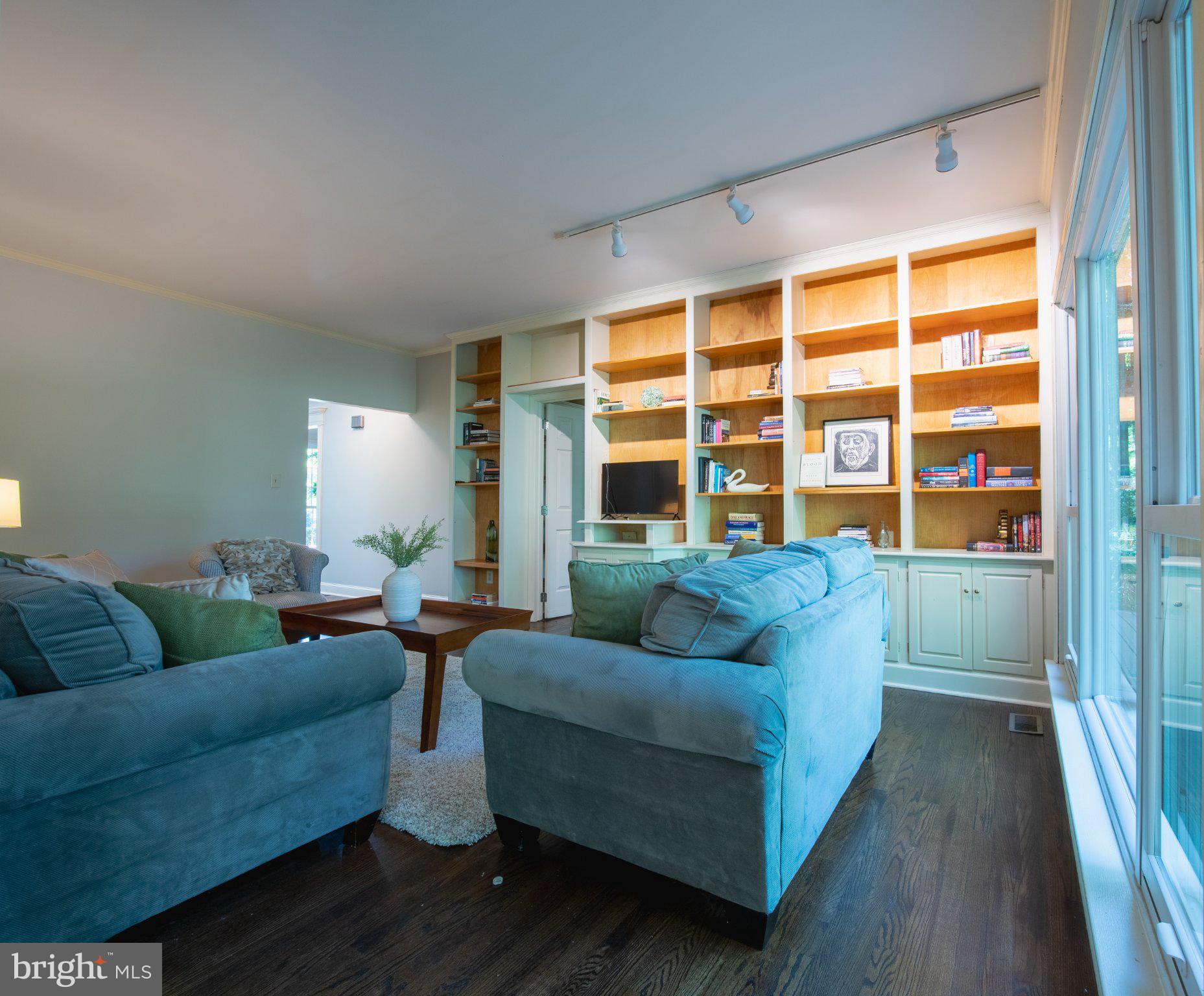 HIDEAWAY HILLS - Residential