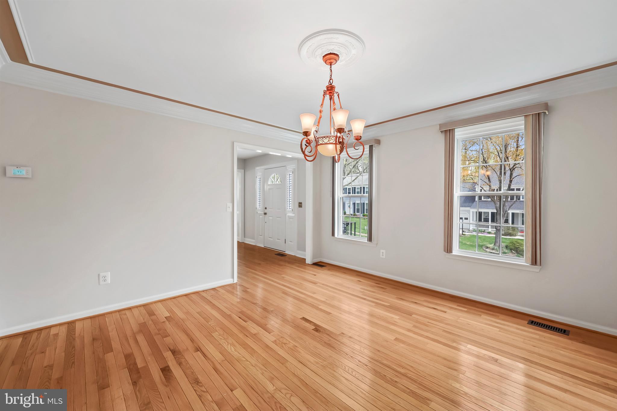 COUNTRY CLUB/LAKE MONTCLAIR - Residential