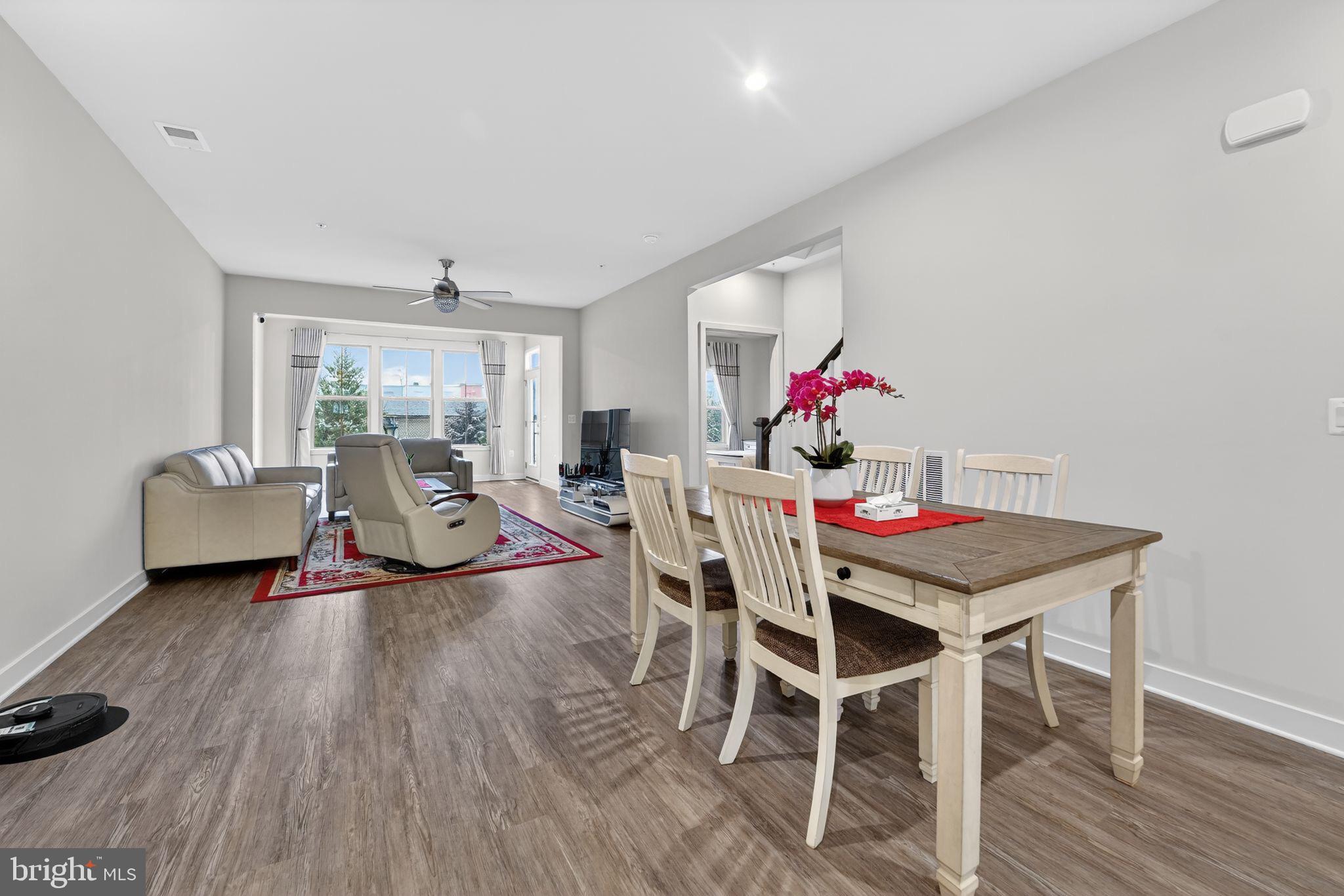 THE WOODLANDS - Residential