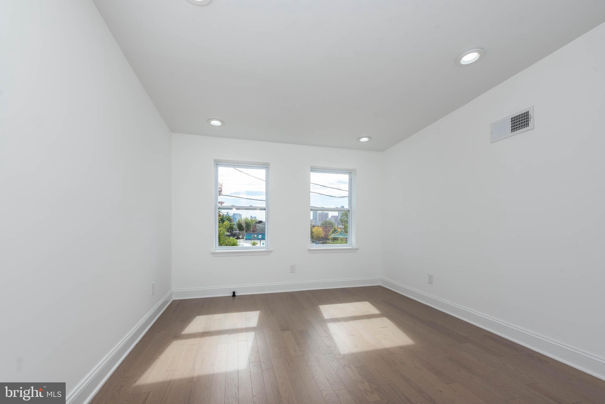 OLIVER - Residential