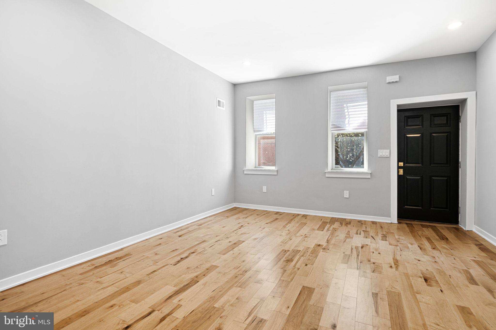 PASSYUNK SQUARE - Residential