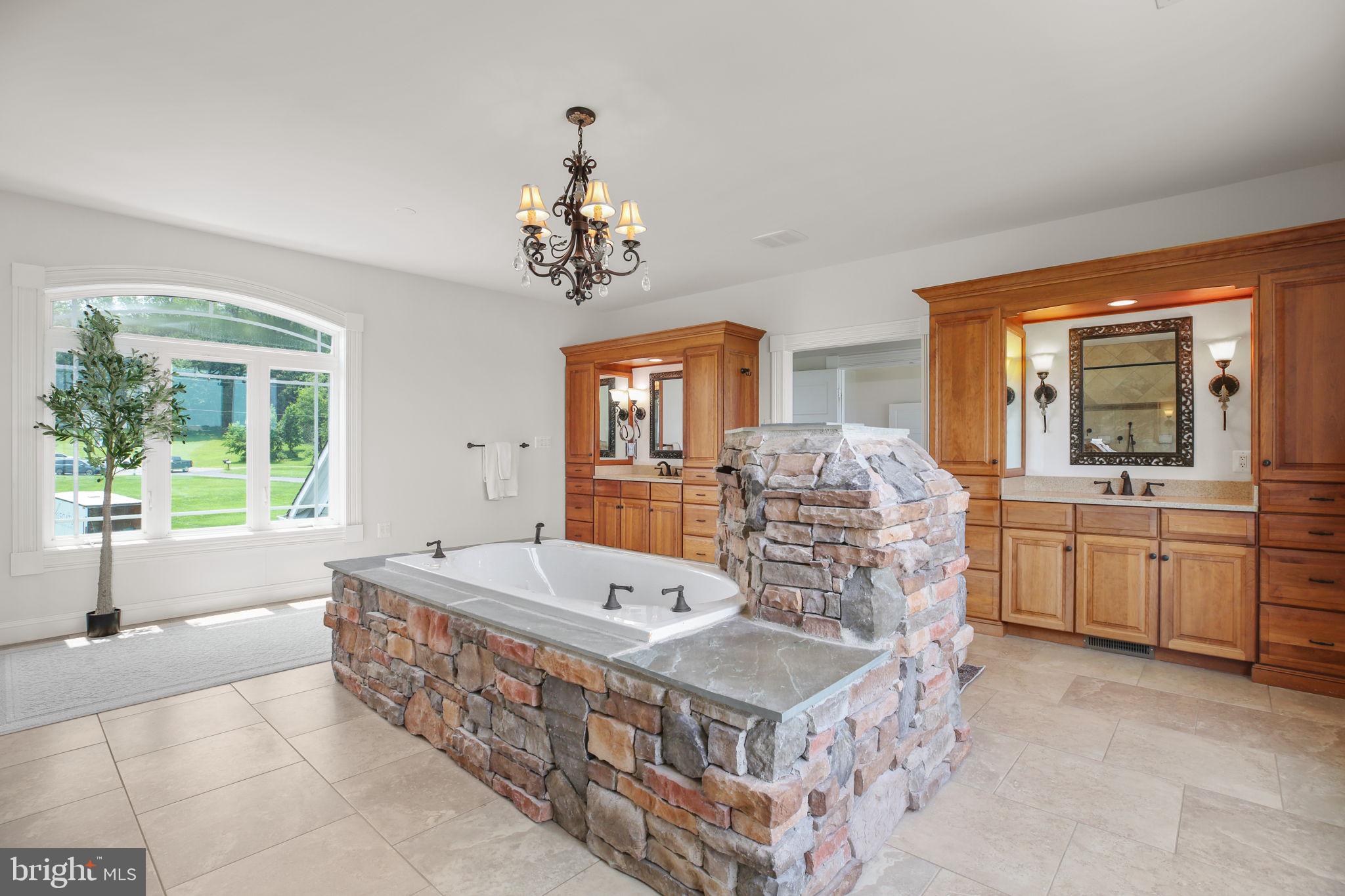 LOY LANDING - Residential