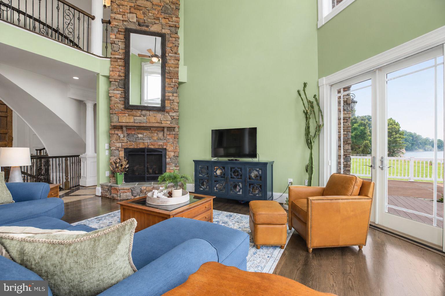 LOY LANDING - Residential