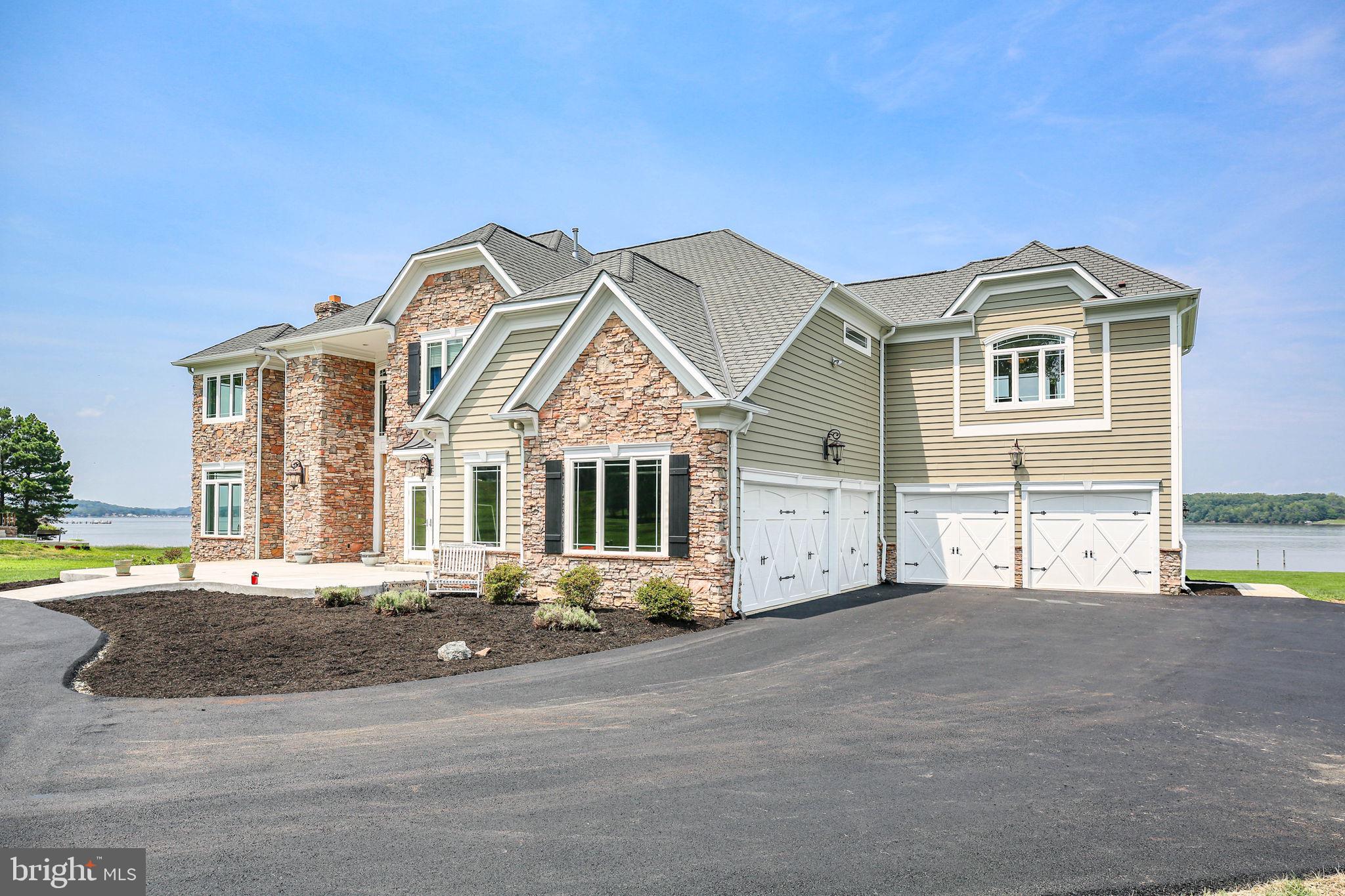 LOY LANDING - Residential
